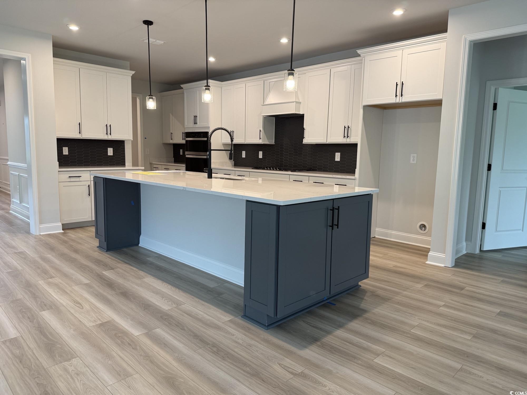 528 Oak Landing Dr.