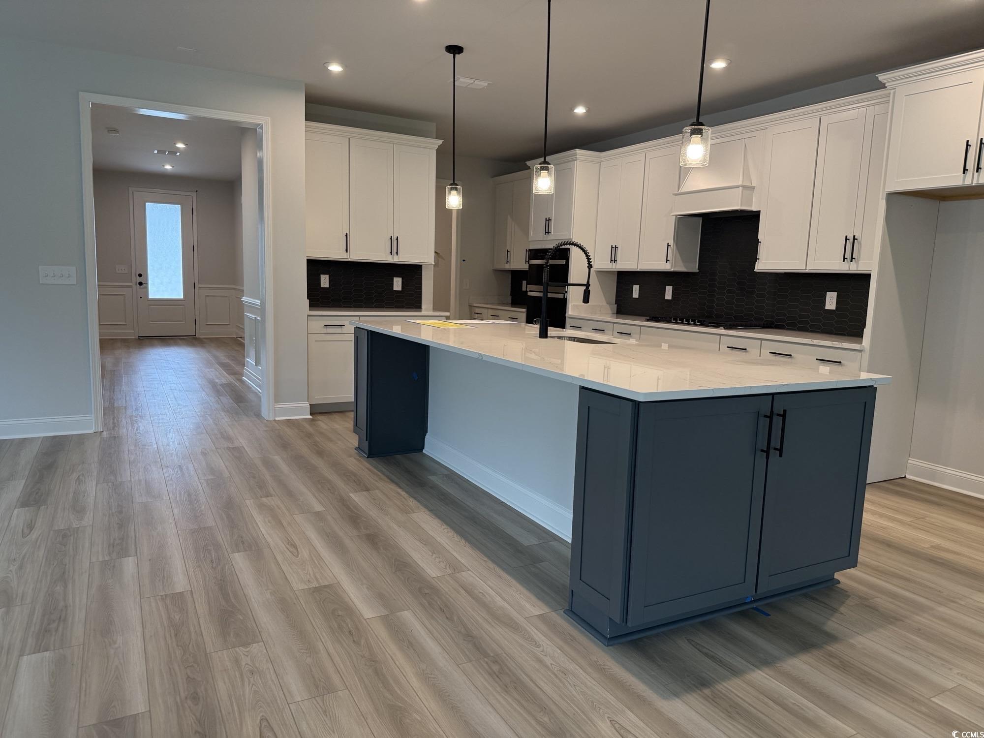 528 Oak Landing Dr.
