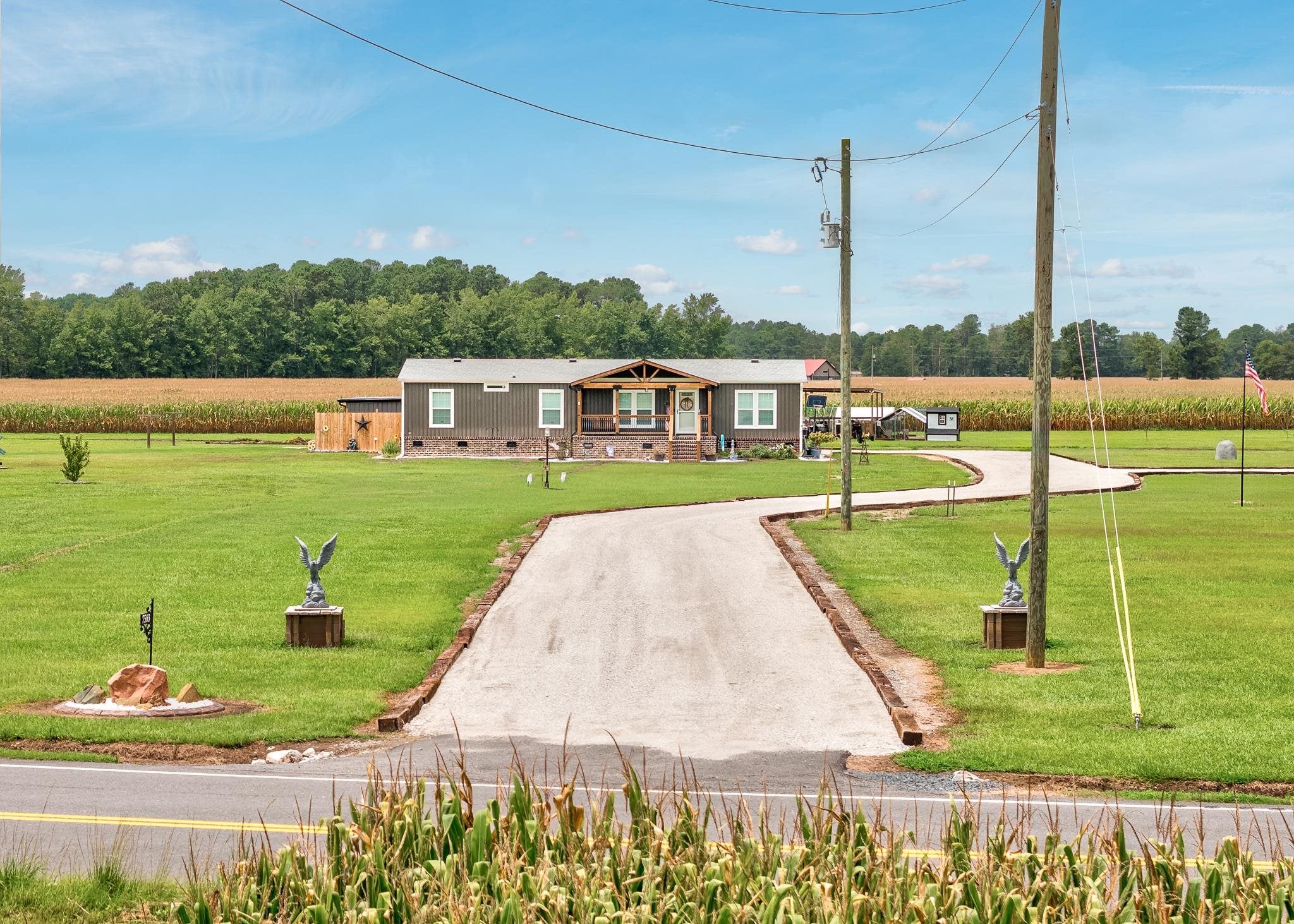 7583 Highway 66