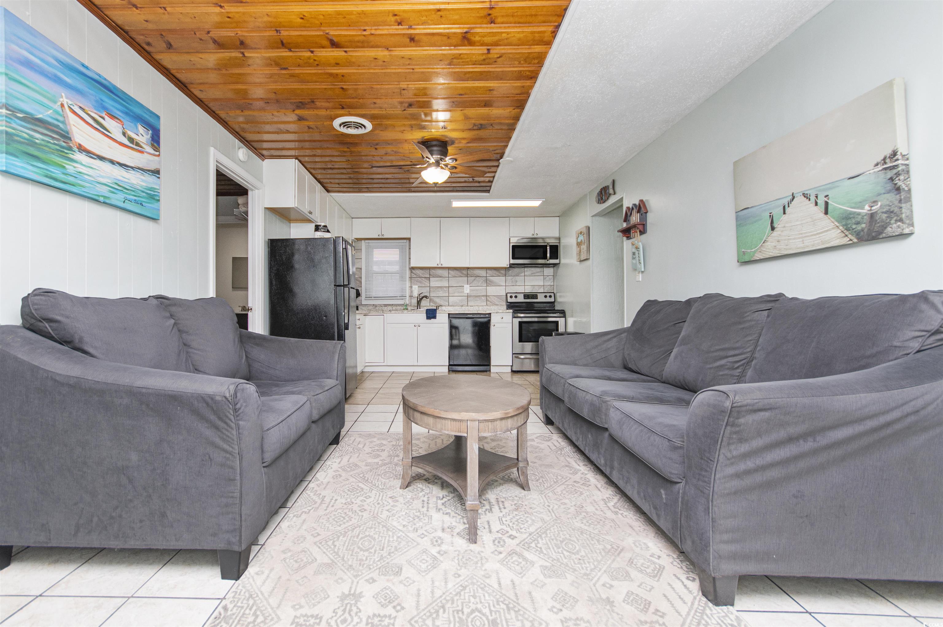 2703 N Ocean Blvd.