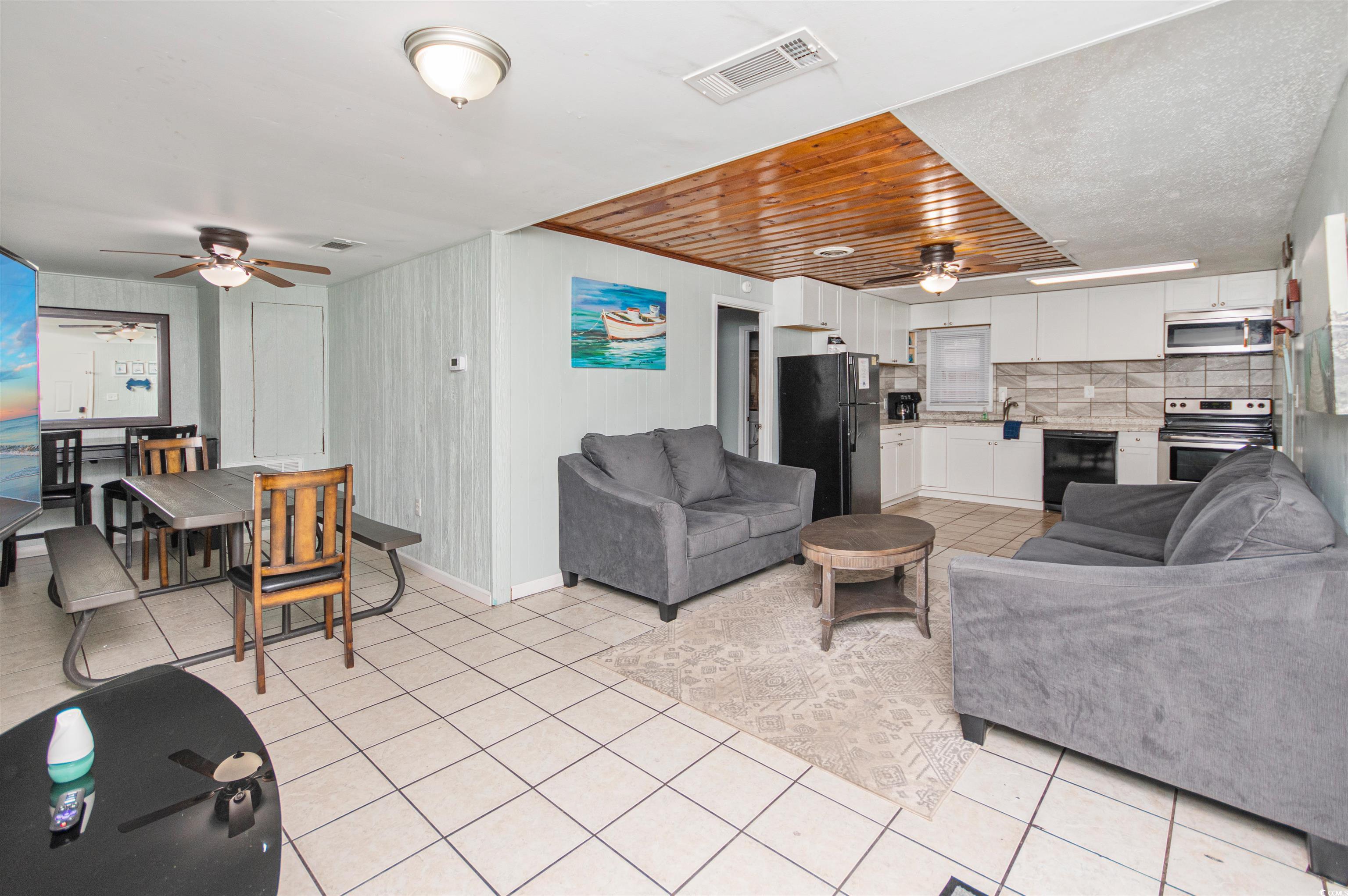 2703 N Ocean Blvd.