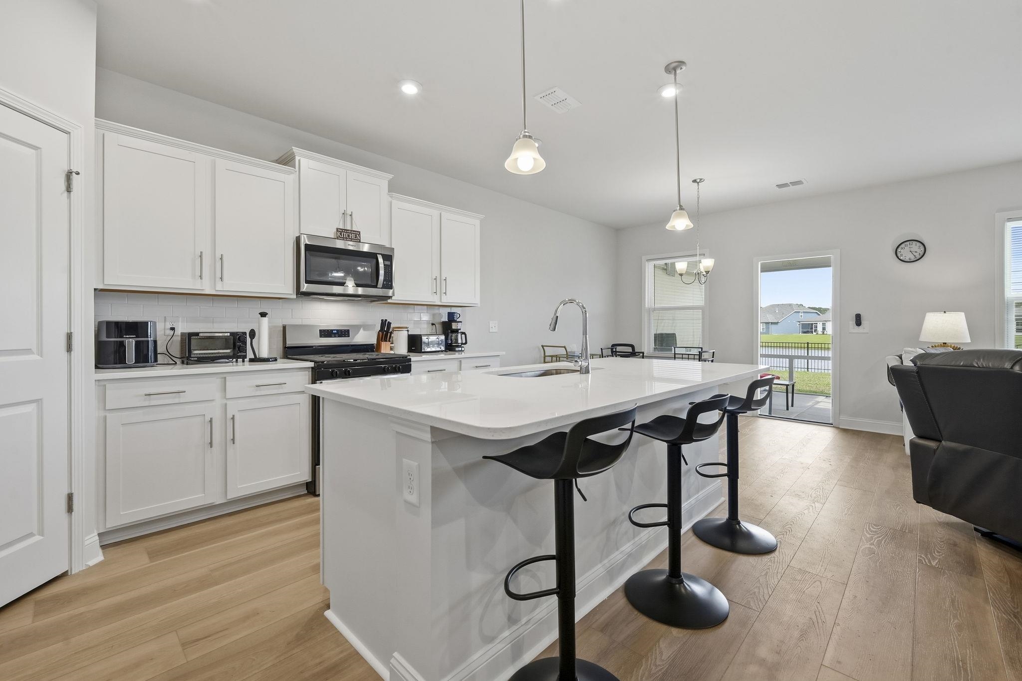 312 River Edge Dr.