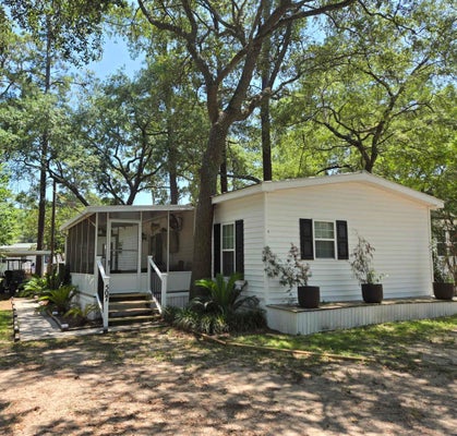 507 CLUBHOUSE RD, MURRELLS INLET, SC 29576 - Image 35d720fc6dbe909de3566e314d003ee2/3679394850
