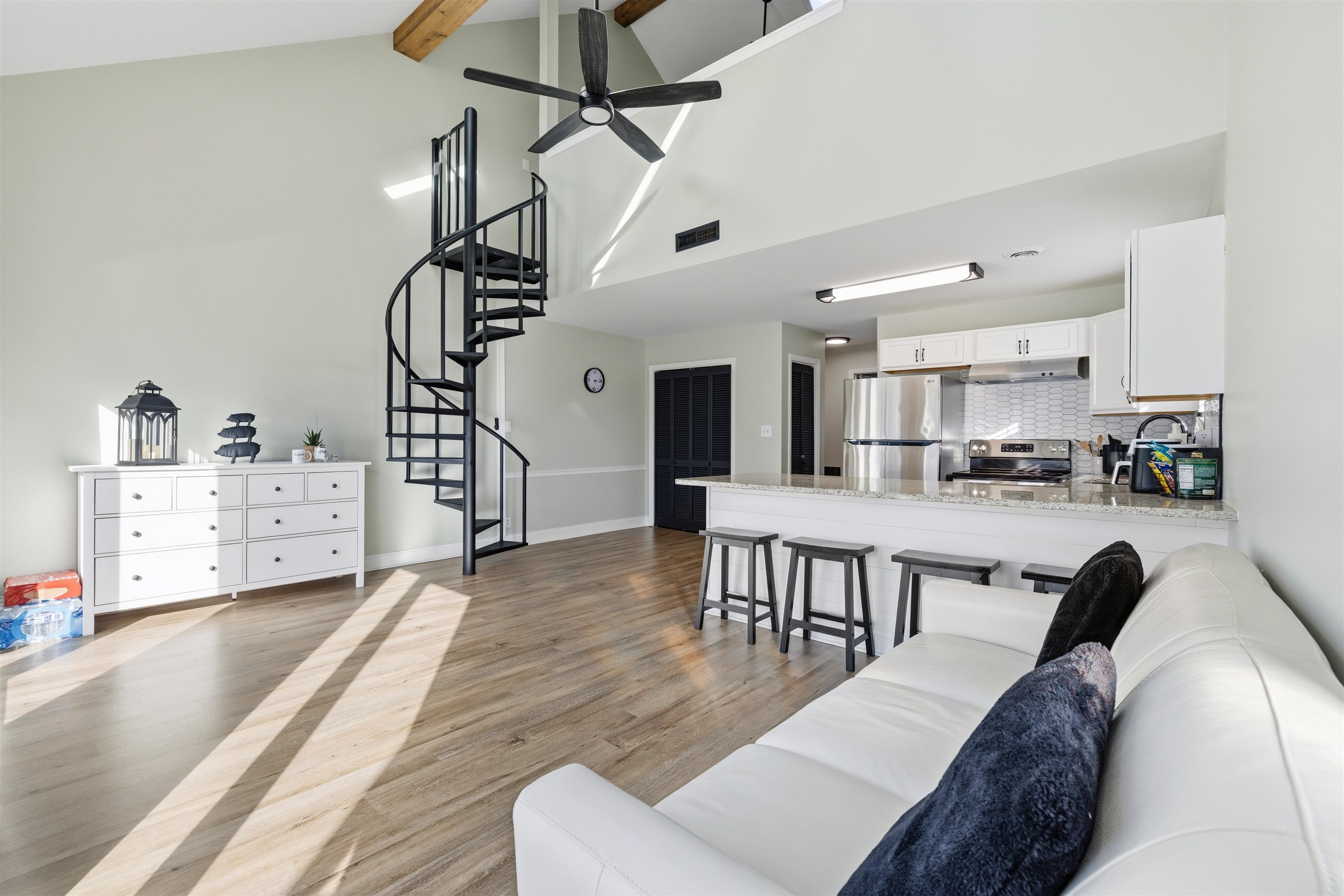 3700 Golf Colony Lane 8J