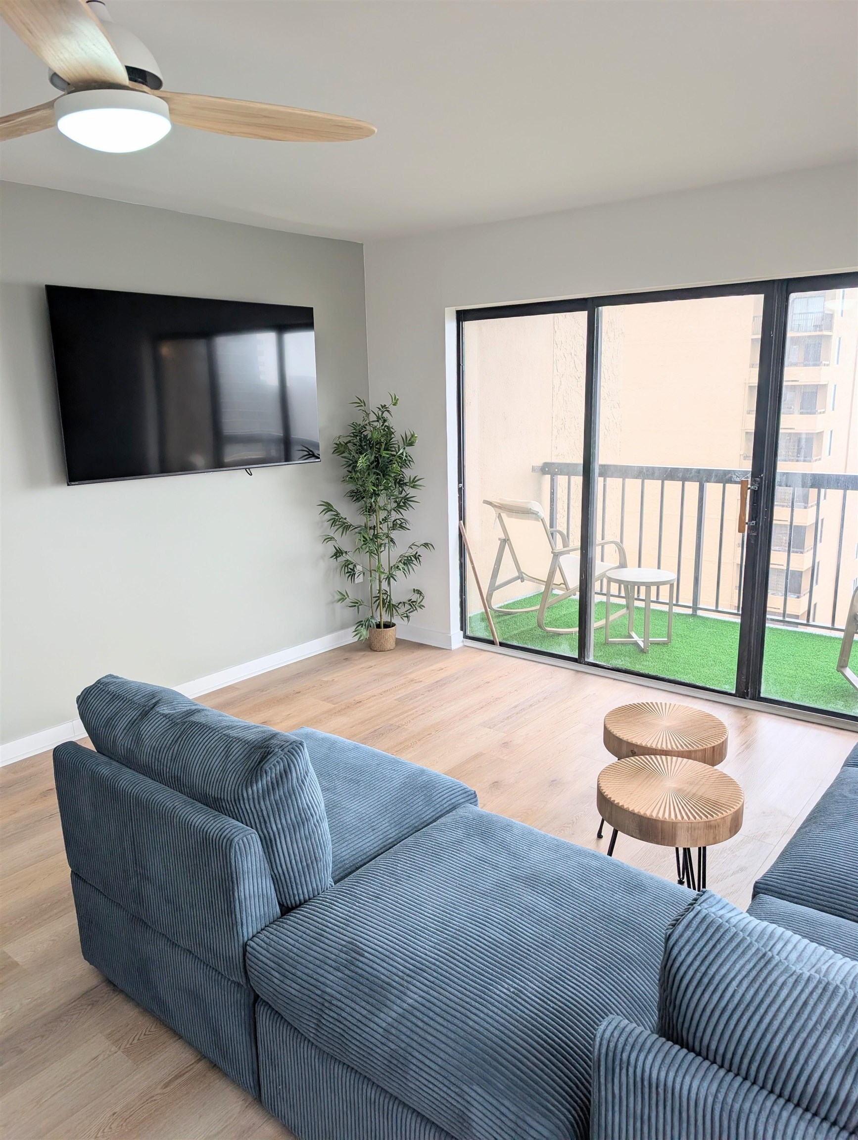 7500 N Ocean Blvd. 6120