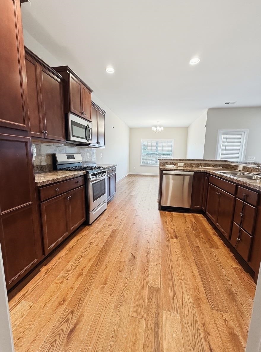 1860 Riverport Dr.