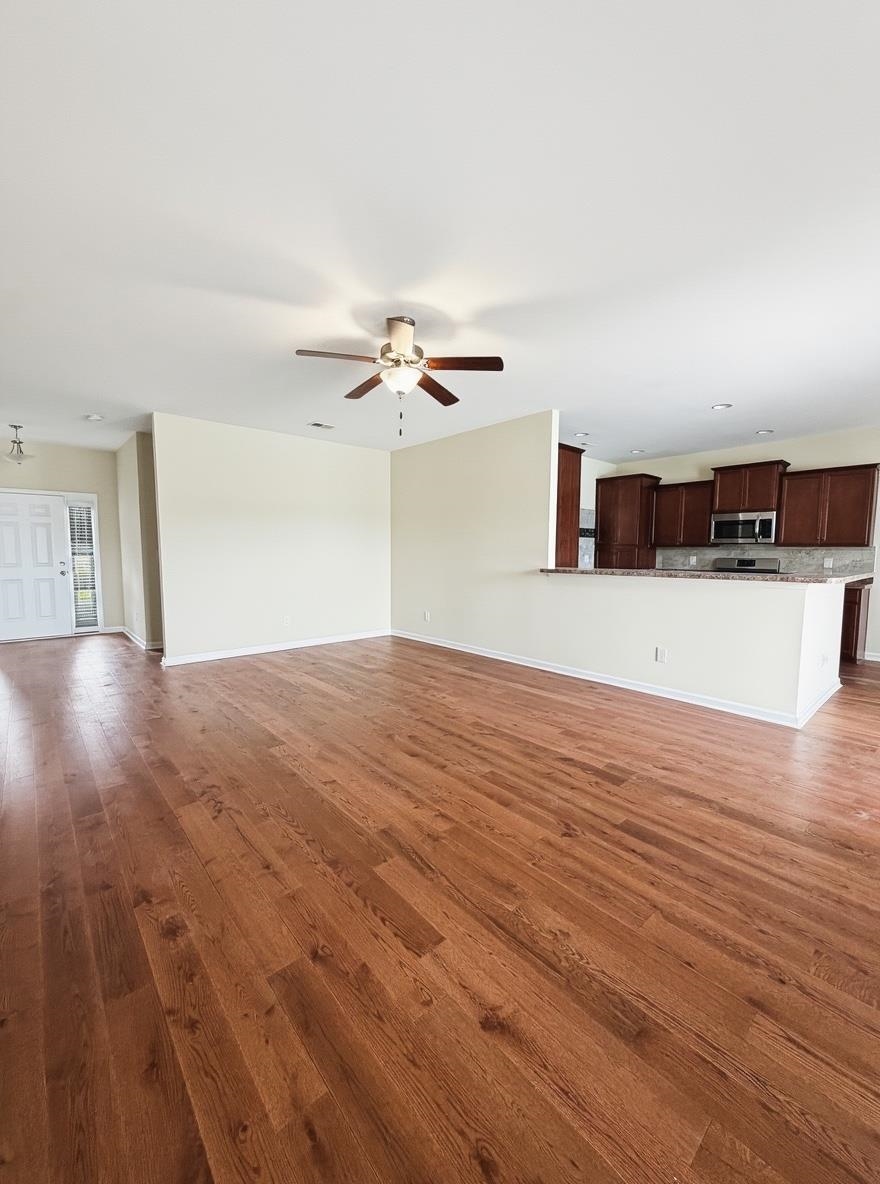 1860 Riverport Dr.