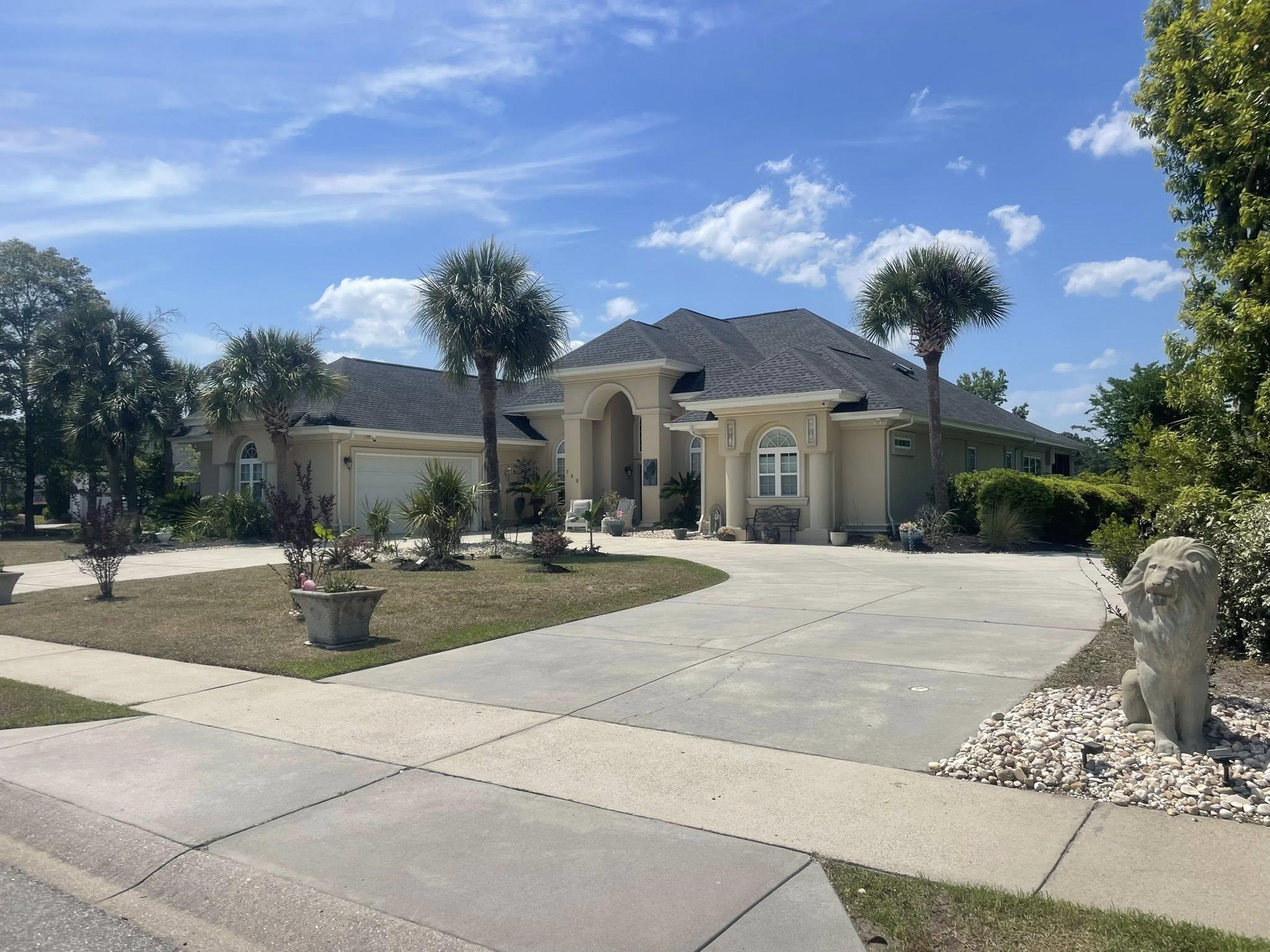 798 Oxbow Dr.