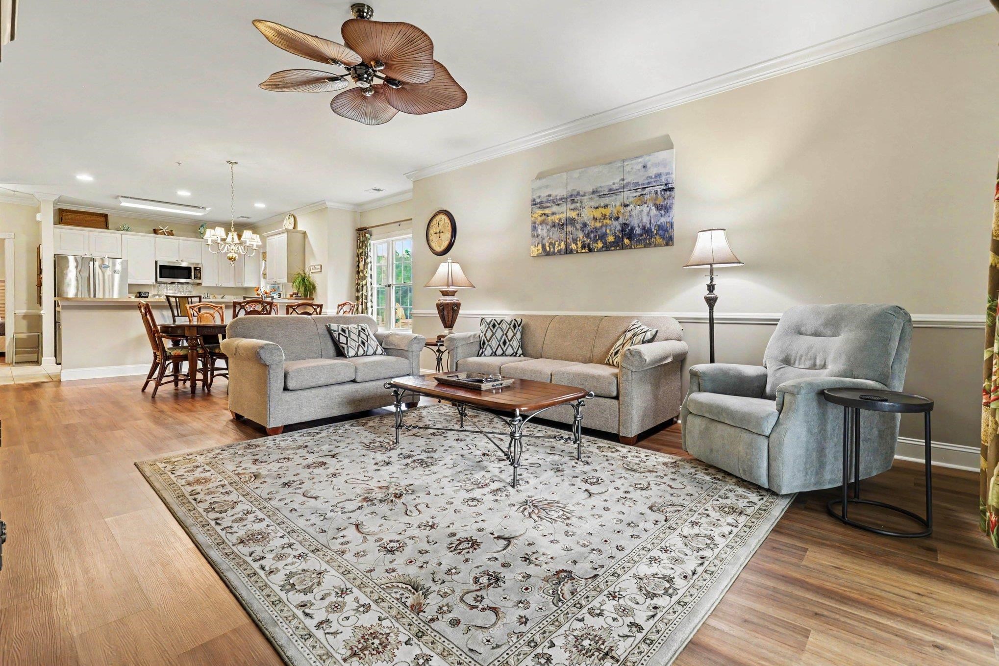 4865 Magnolia Pointe Ln. 201