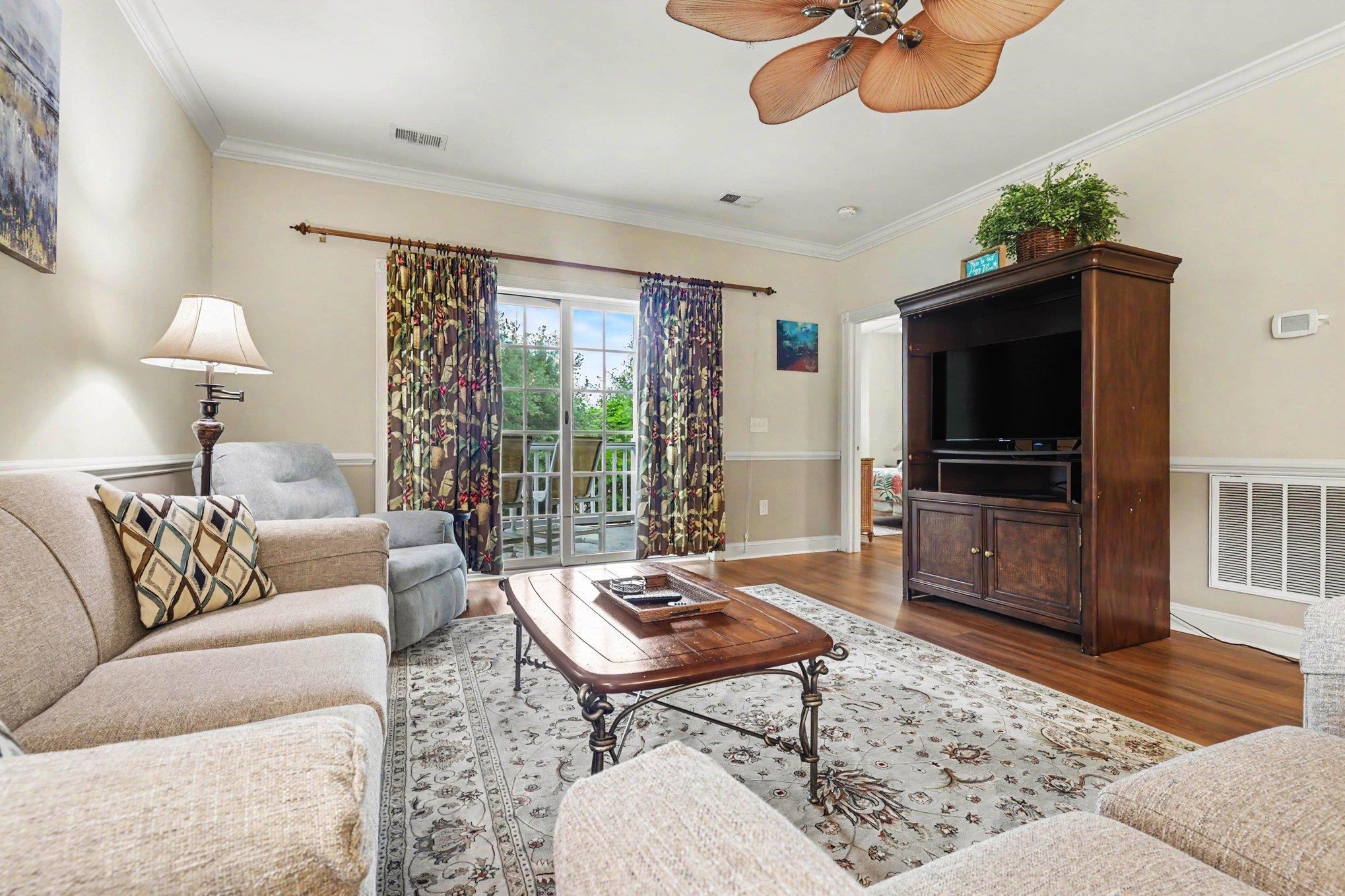 4865 Magnolia Pointe Ln. 201