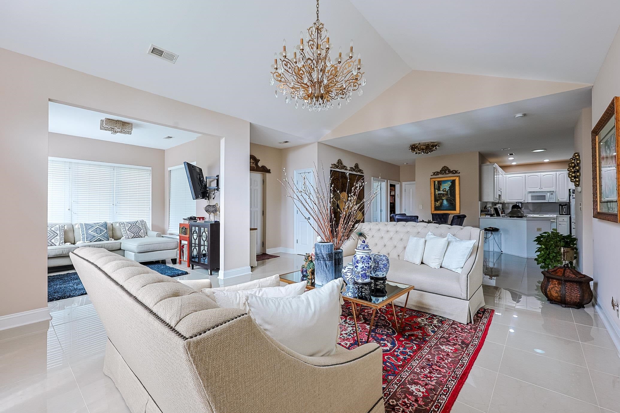 1457 Saint Thomas Circle F-3