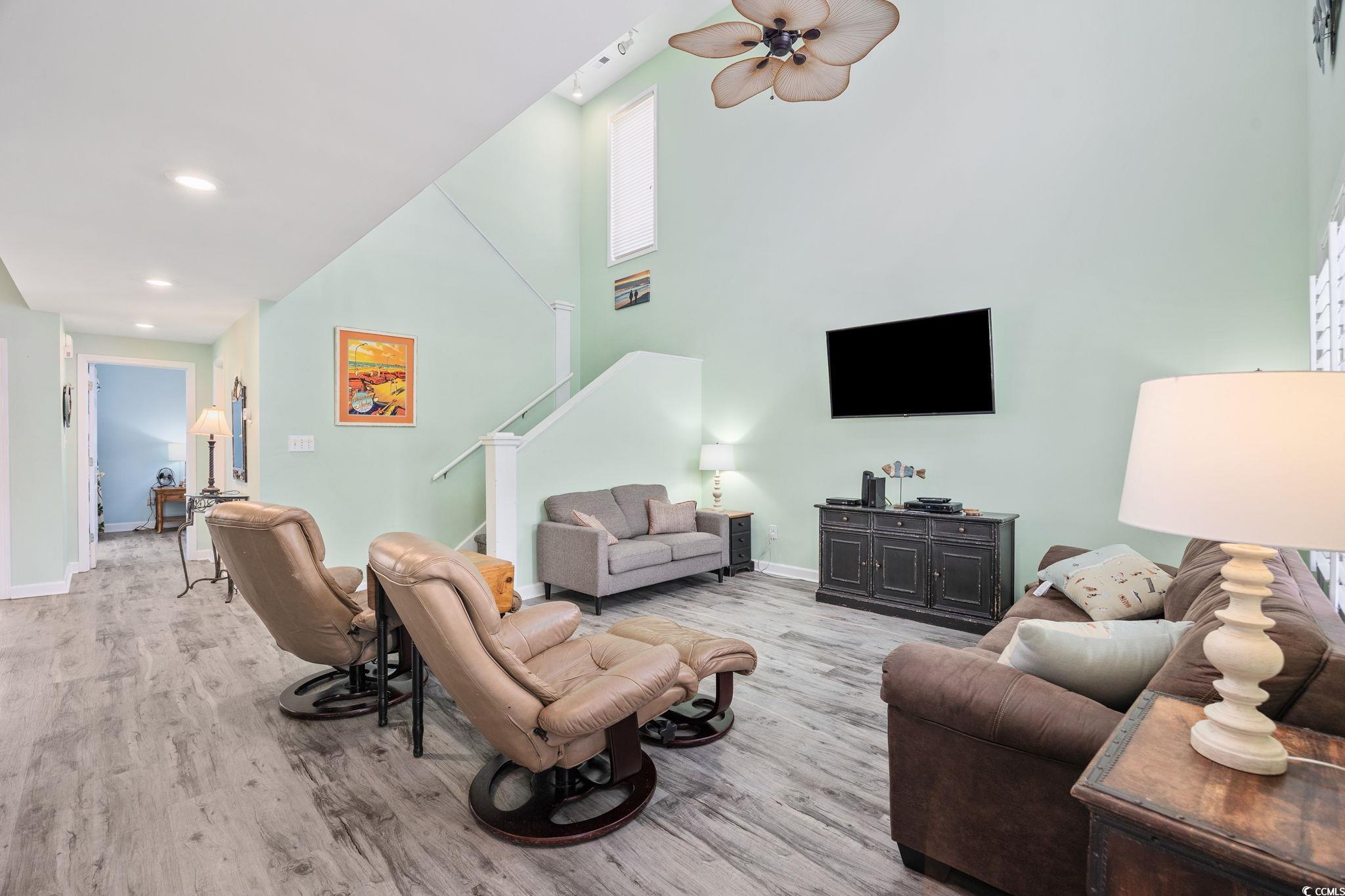 117 B 9th Ave. S