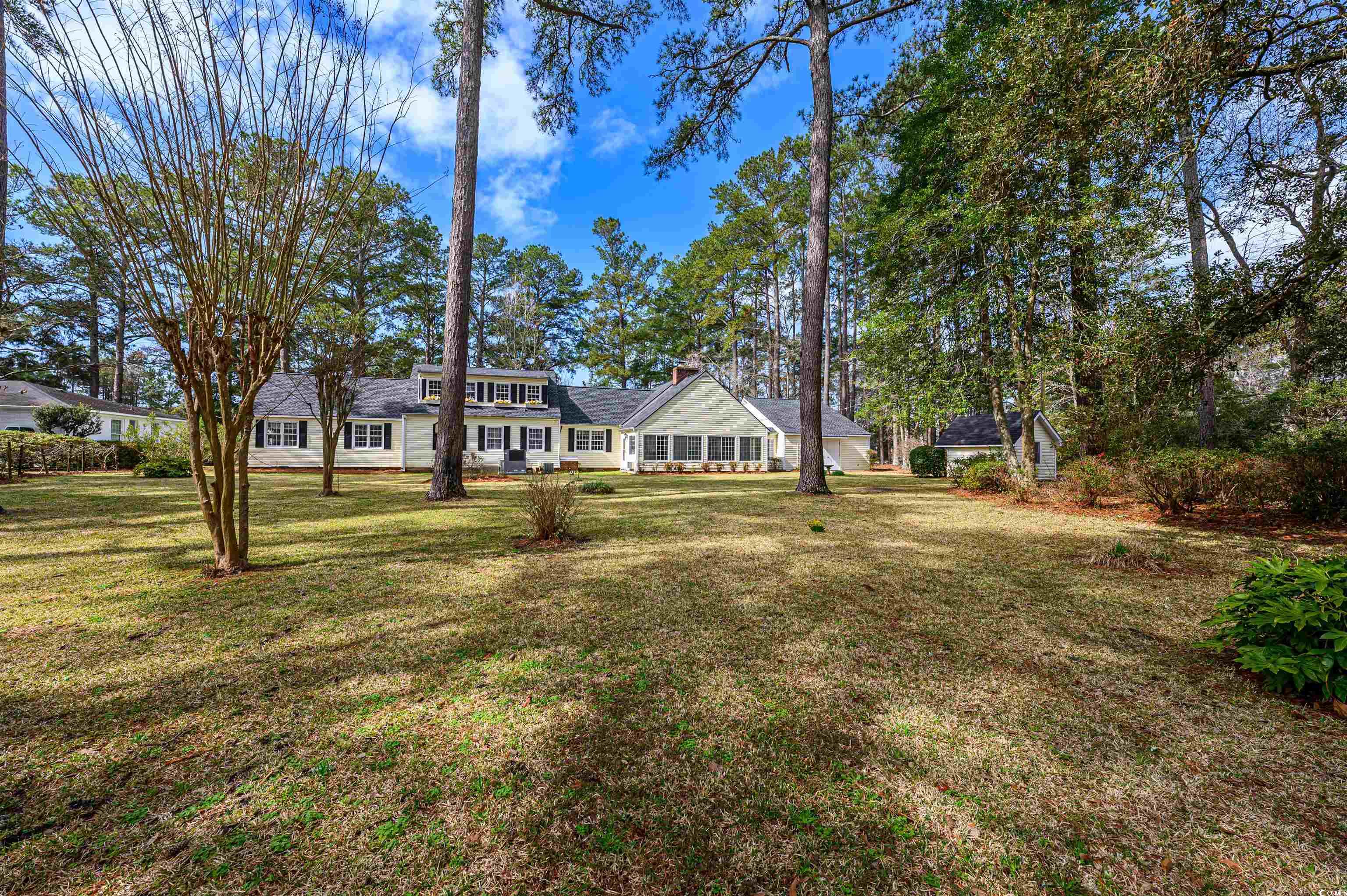 3729 Golf Ave.
