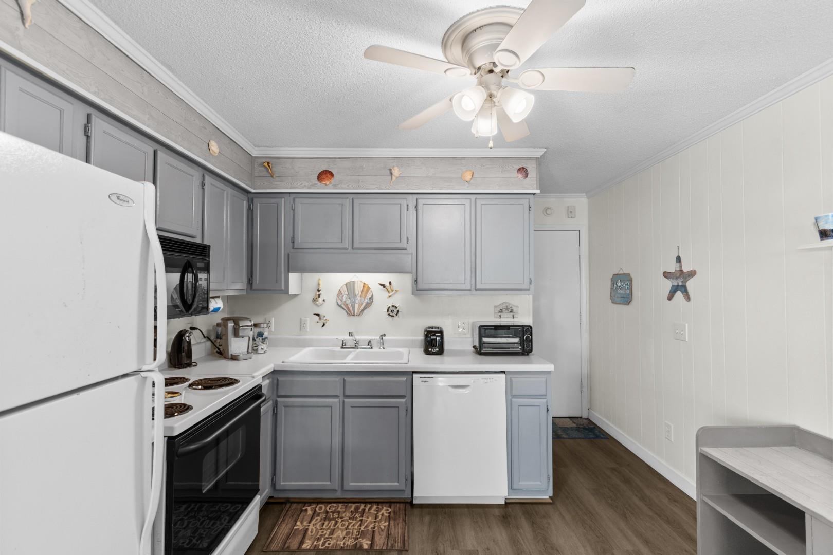 6000 N Ocean Blvd. 216