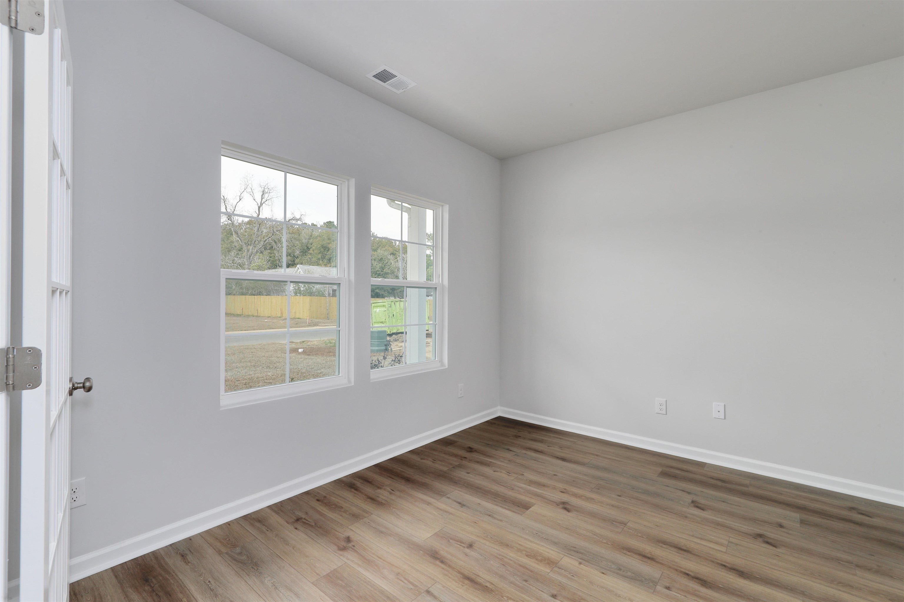 190 NW Mayflower Dr.