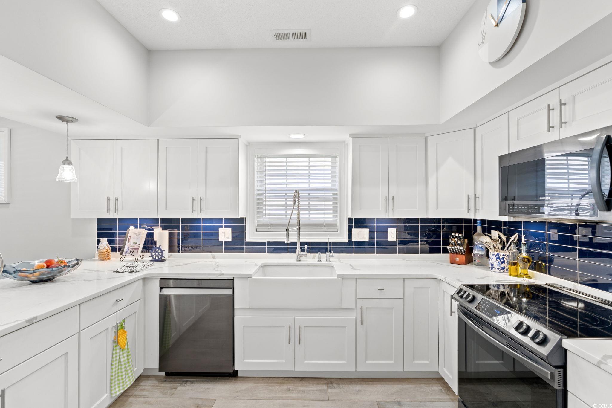 867 Cardinal Pl.