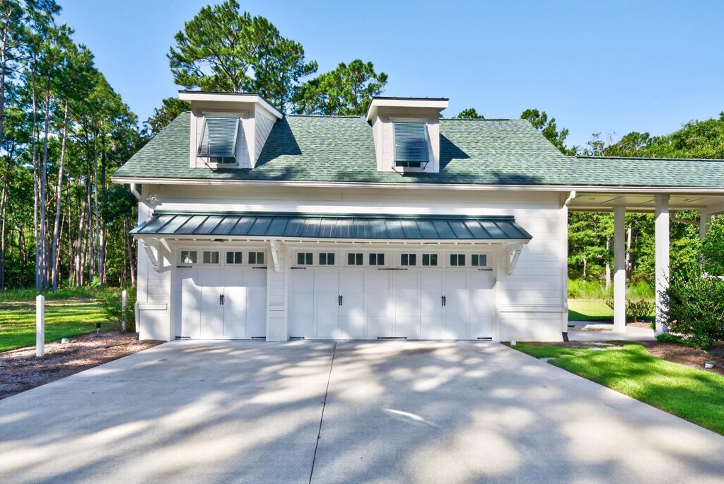 Photo of 265 Nesting Pond Ct, Pawleys Island, SC 29585 (MLS # 2623935)