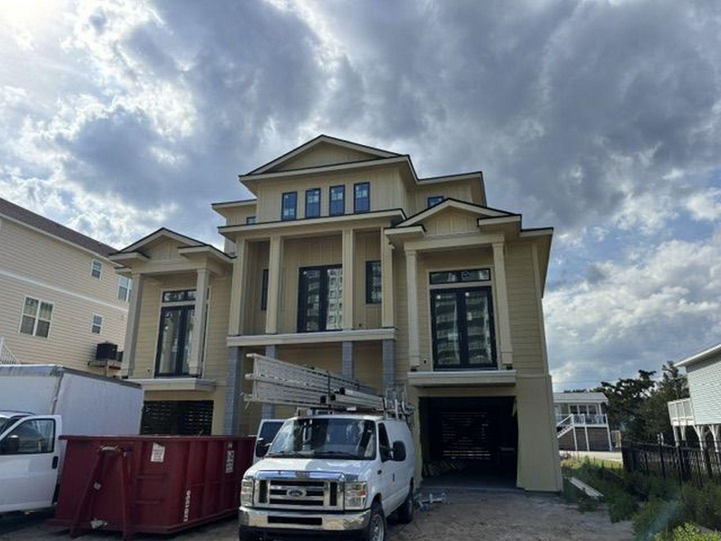4710 Surf St.