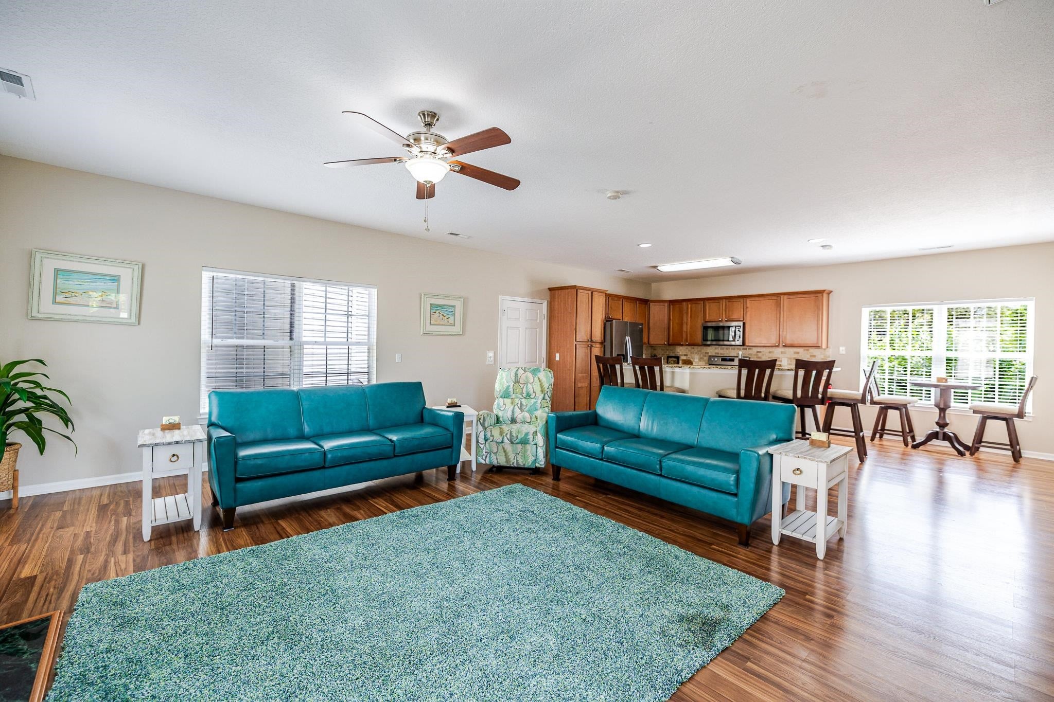 27 Palmas Dr.