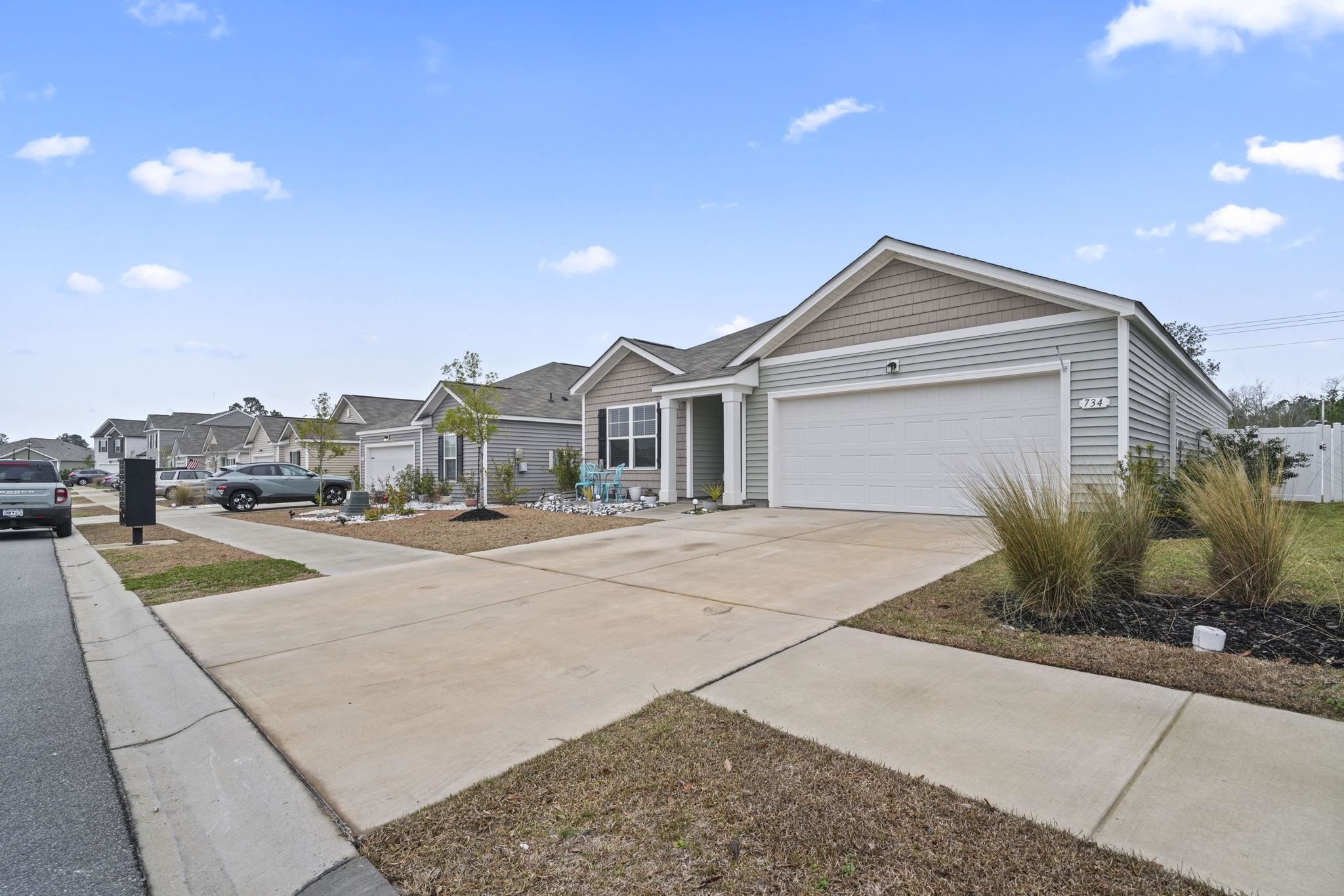 734 Woodland Farms Circle