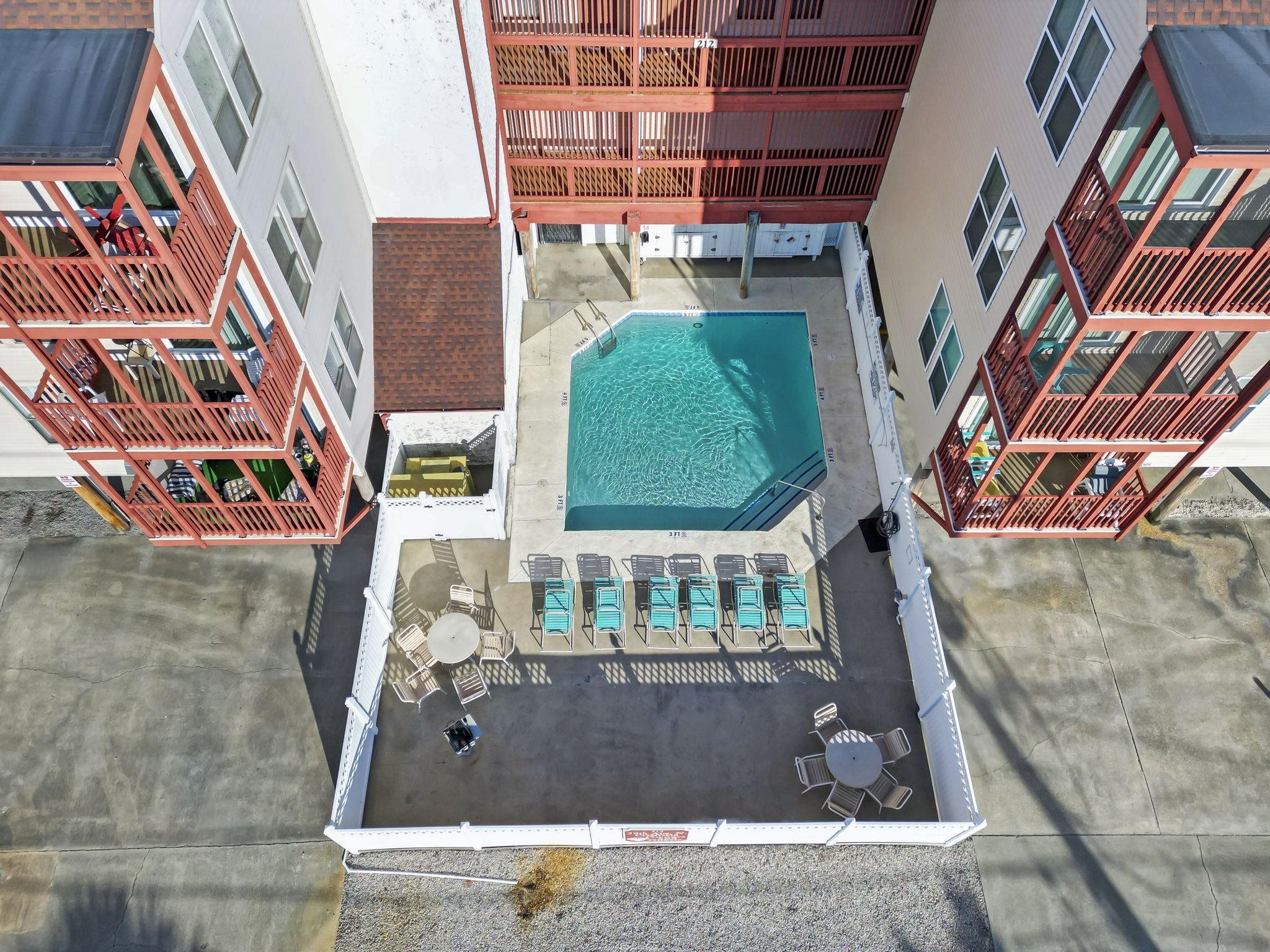 212 29th Ave. N 206
