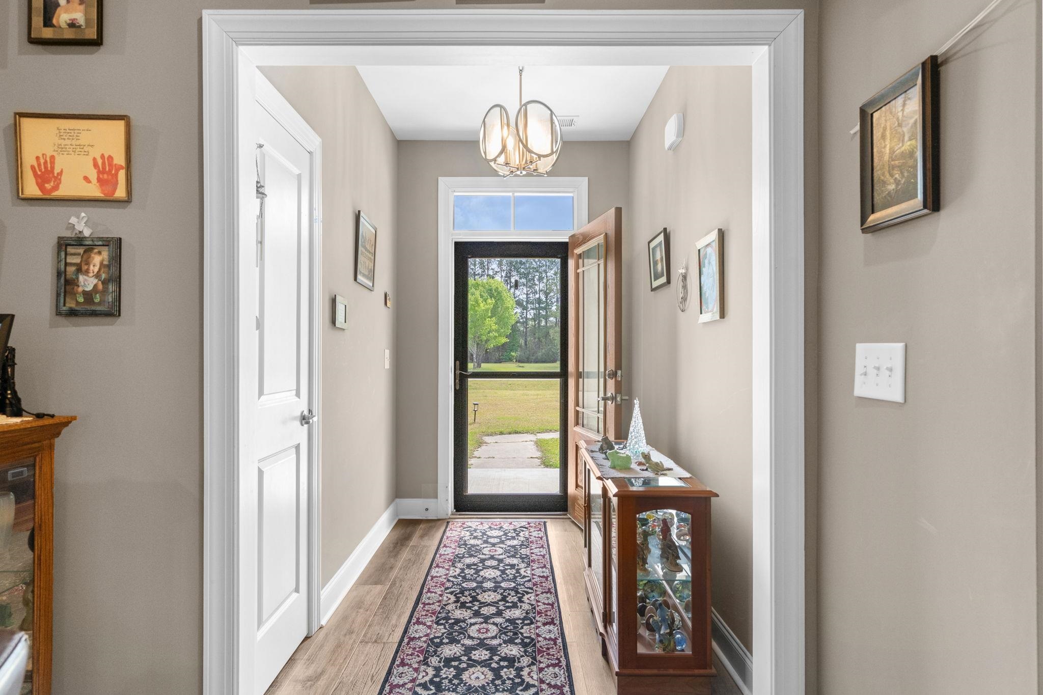 687 Tiger Paw Rd.