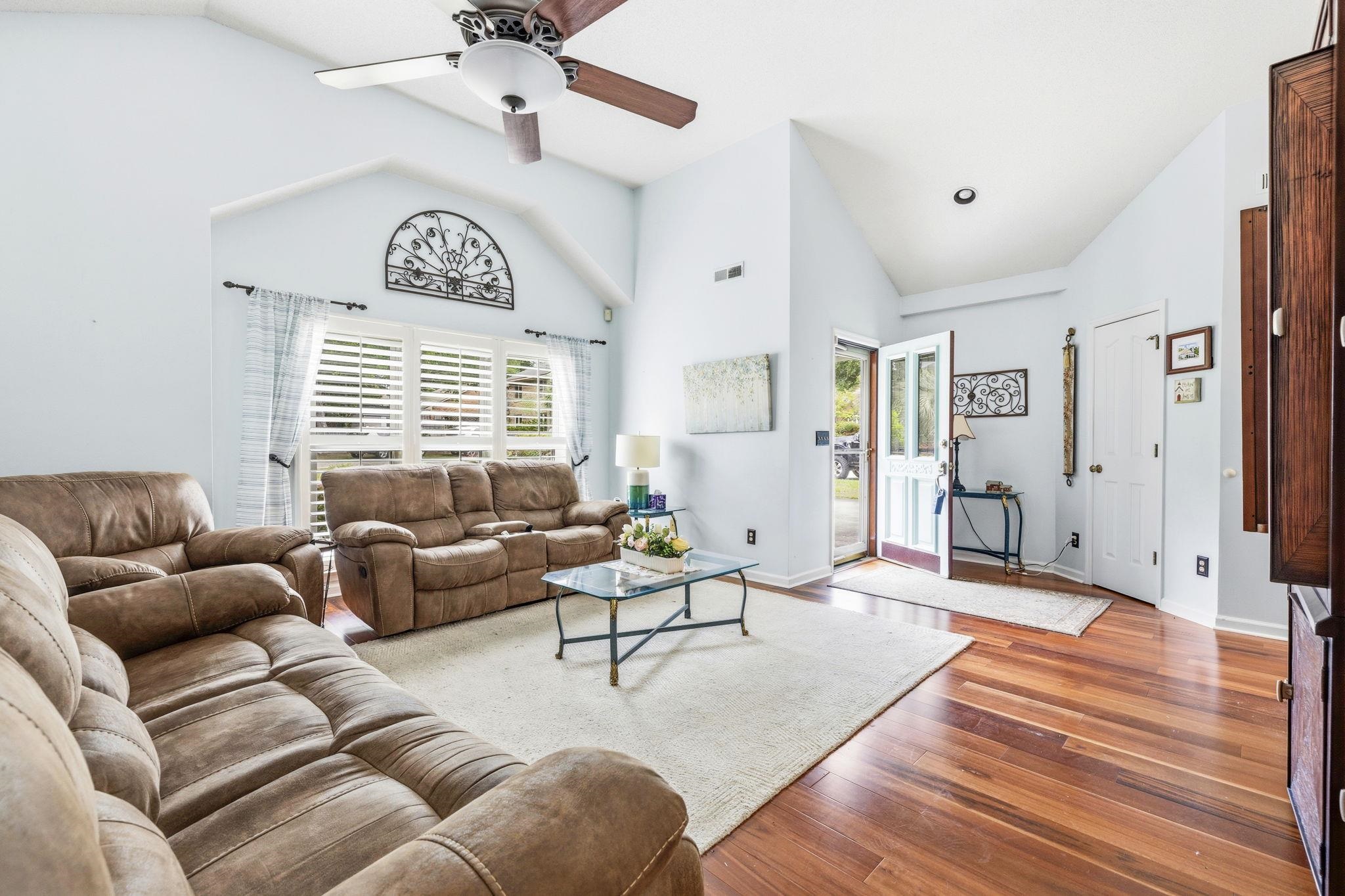 1488 Bessent Ave.