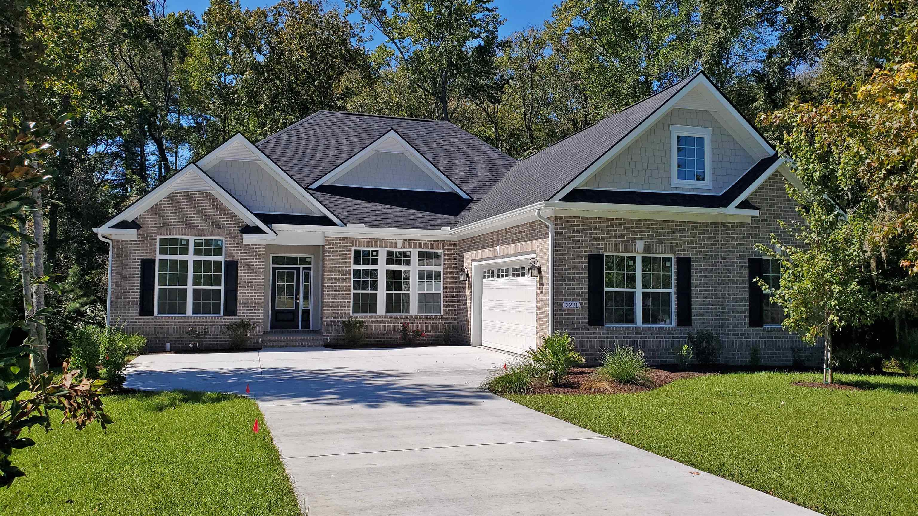 2221 Maybank Circle