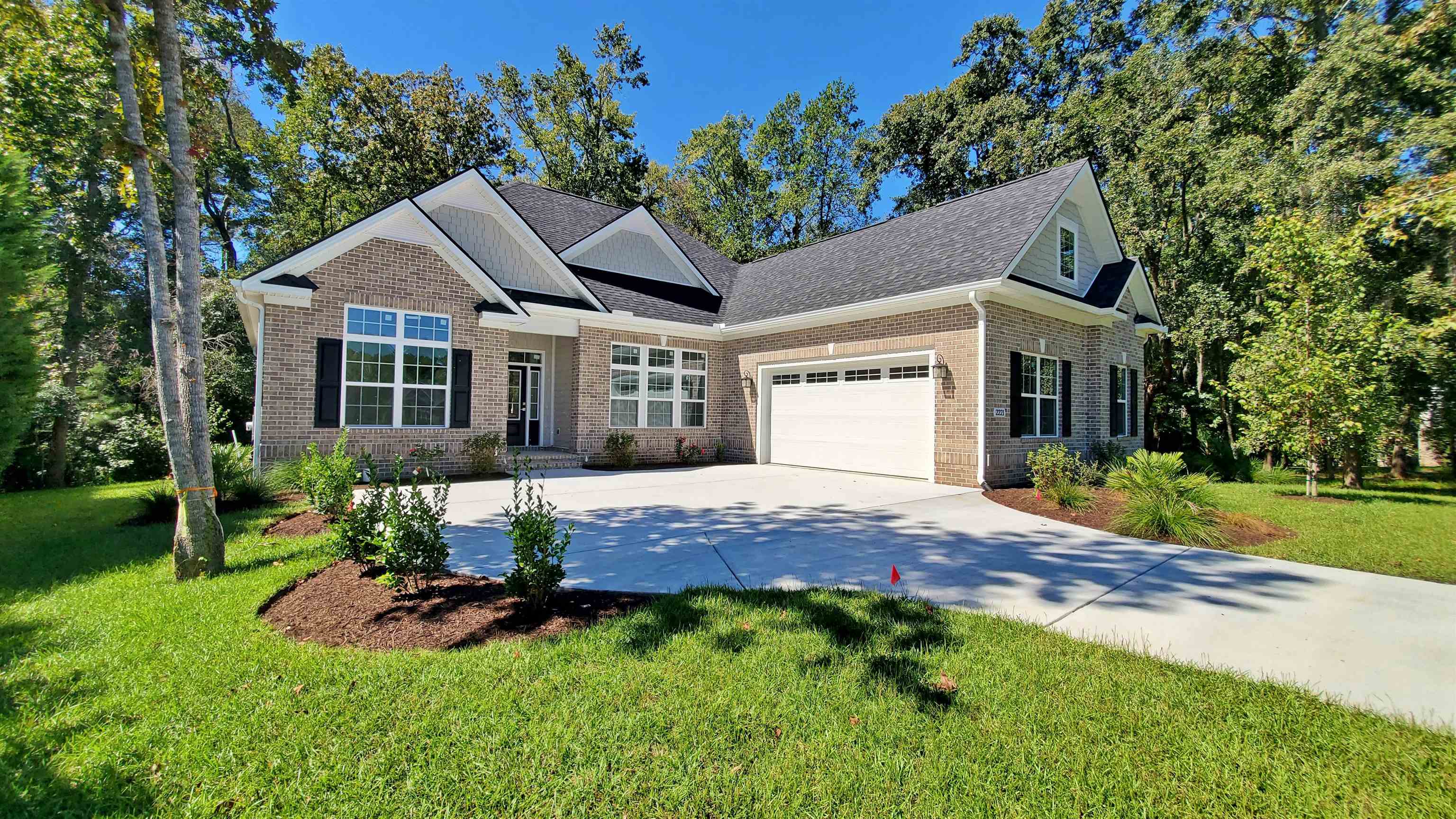 2221 Maybank Circle