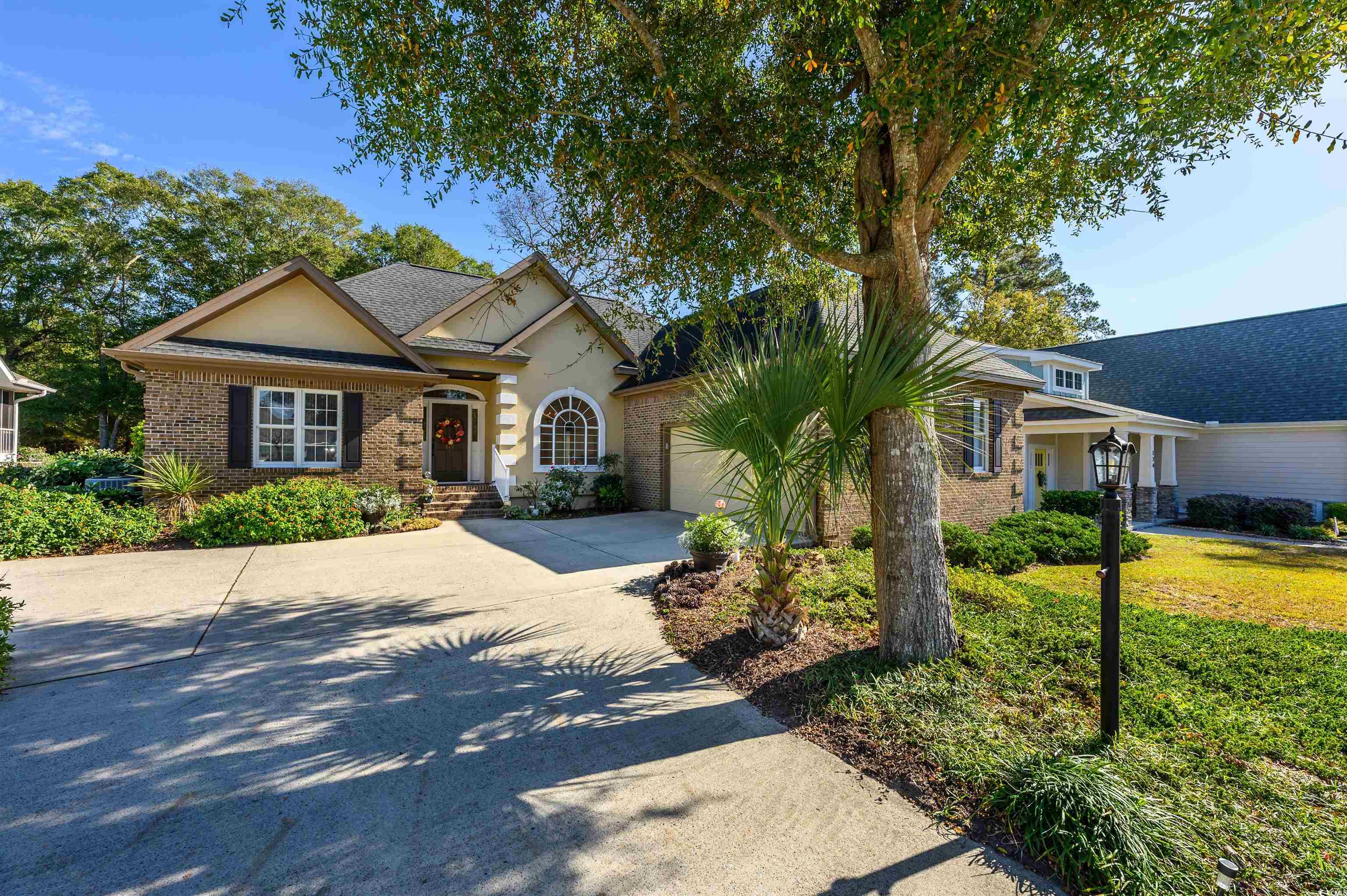 172 Edgewater Circle