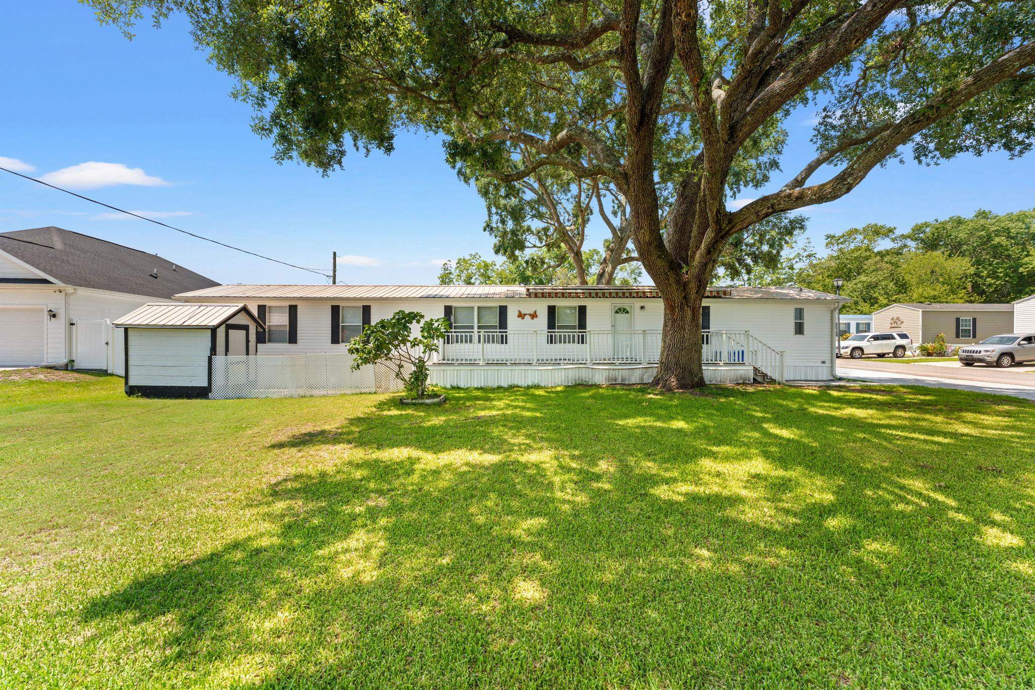 1103 Lissie Ln.