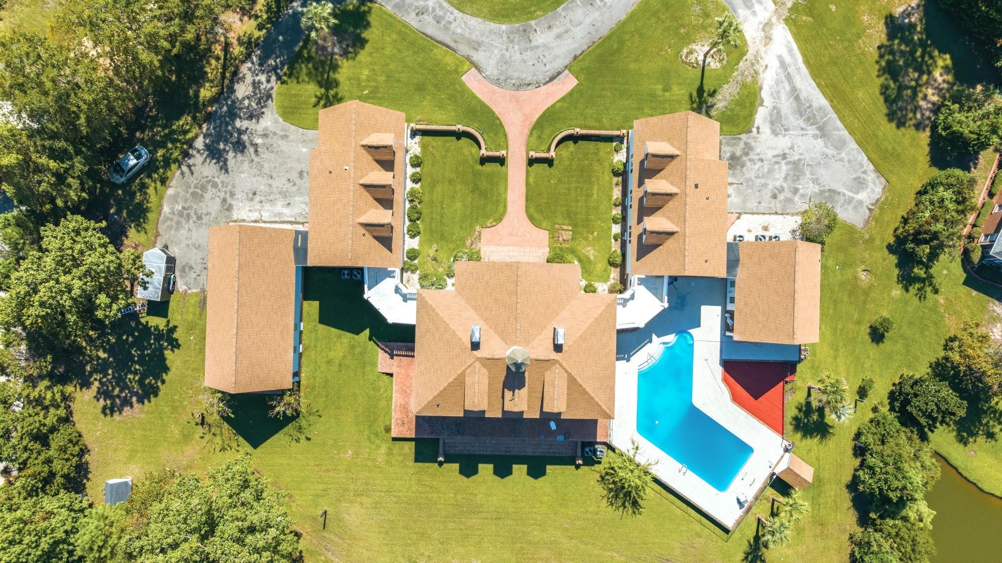3500 Queens Harbour Blvd.