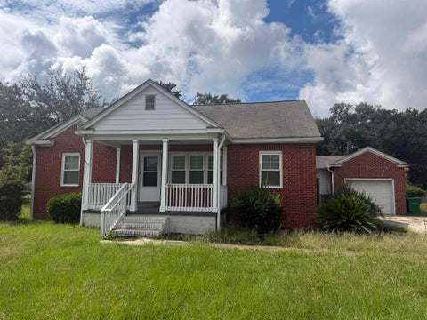 Photo of 609 N Fraser St, Georgetown, SC 29440 (MLS # 2623424)