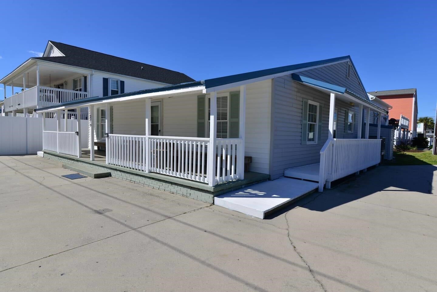 219 27th Ave. N