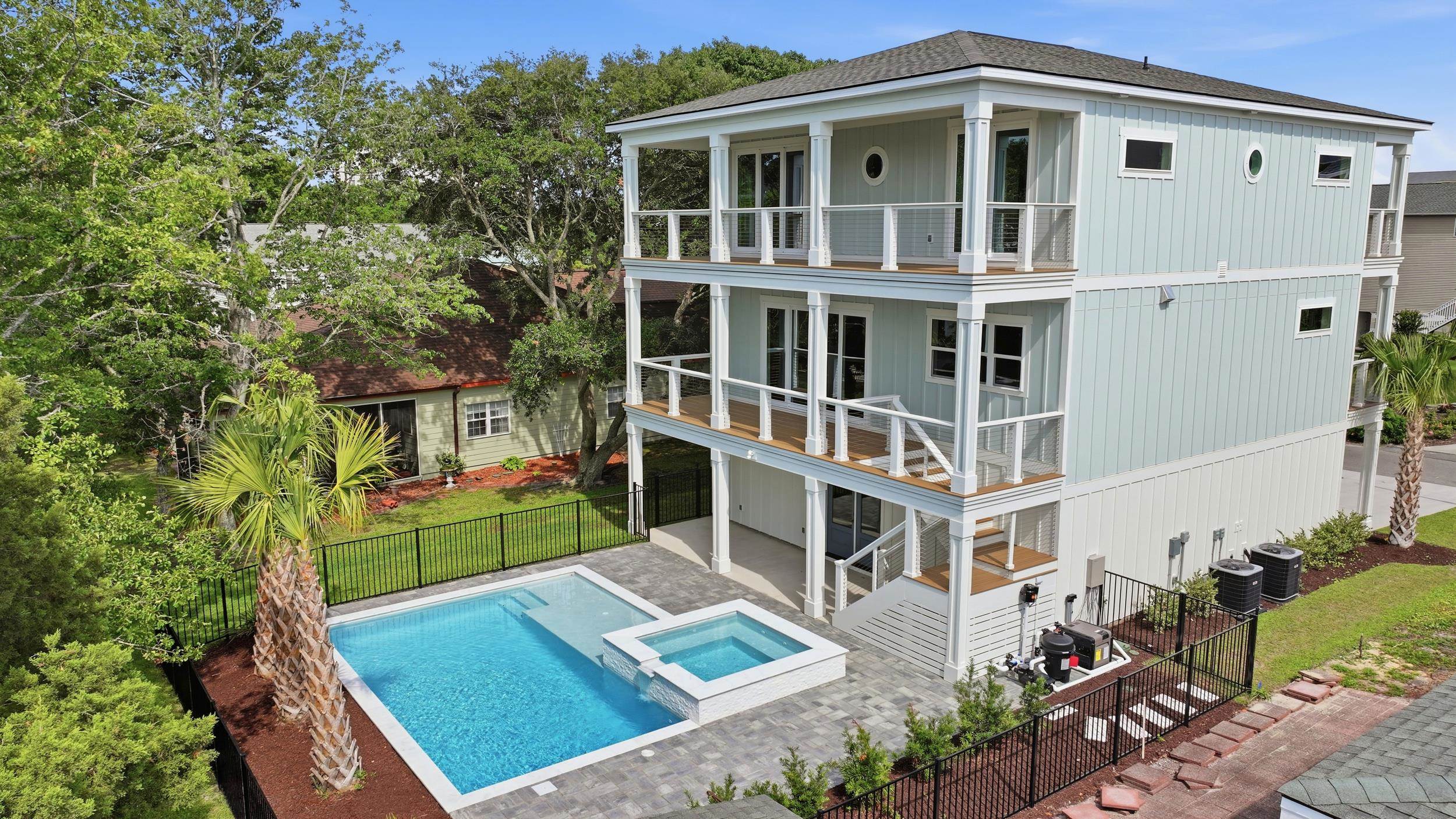 1308 Holly Dr.