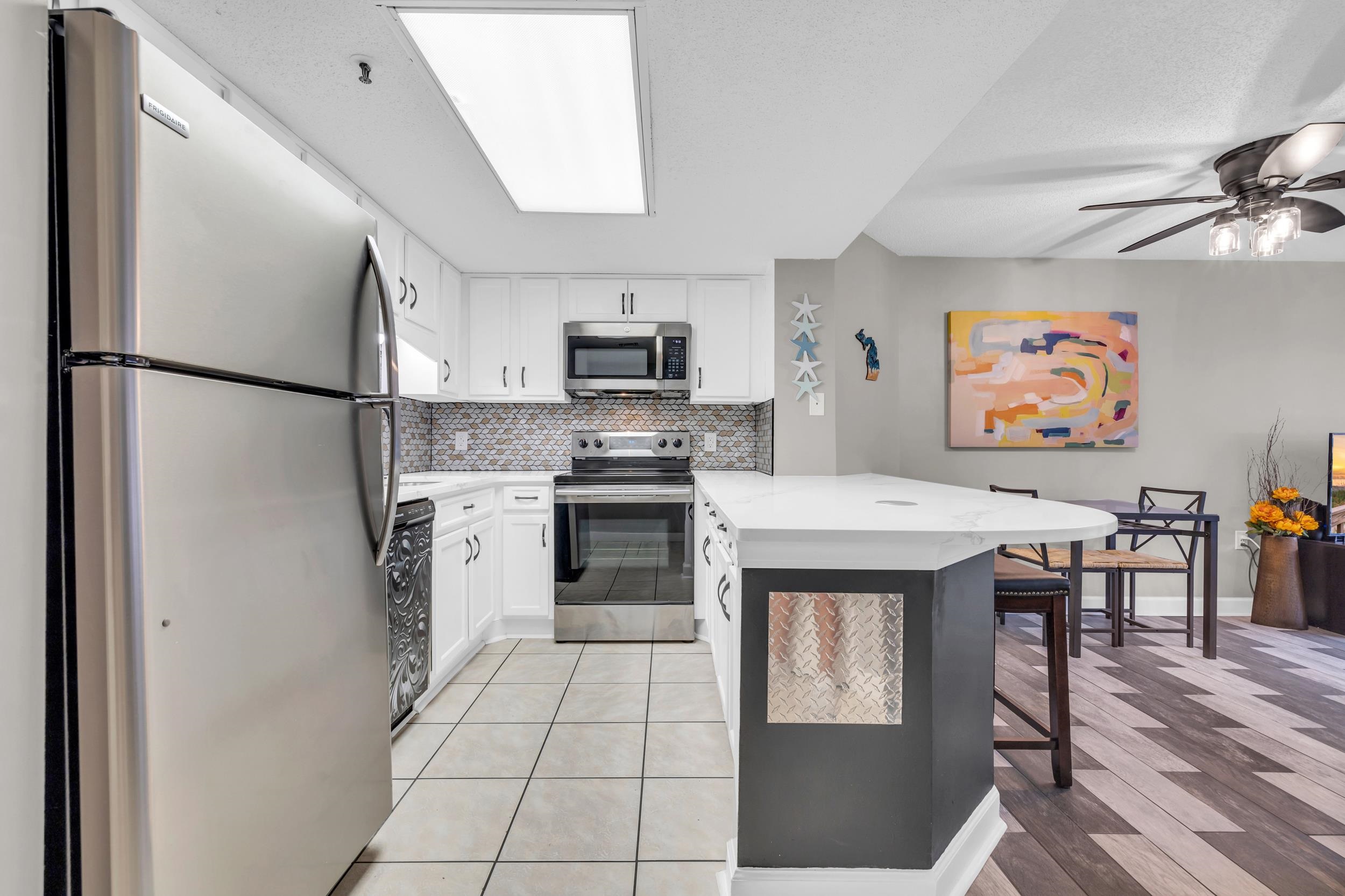 5511 N Ocean Blvd. 203