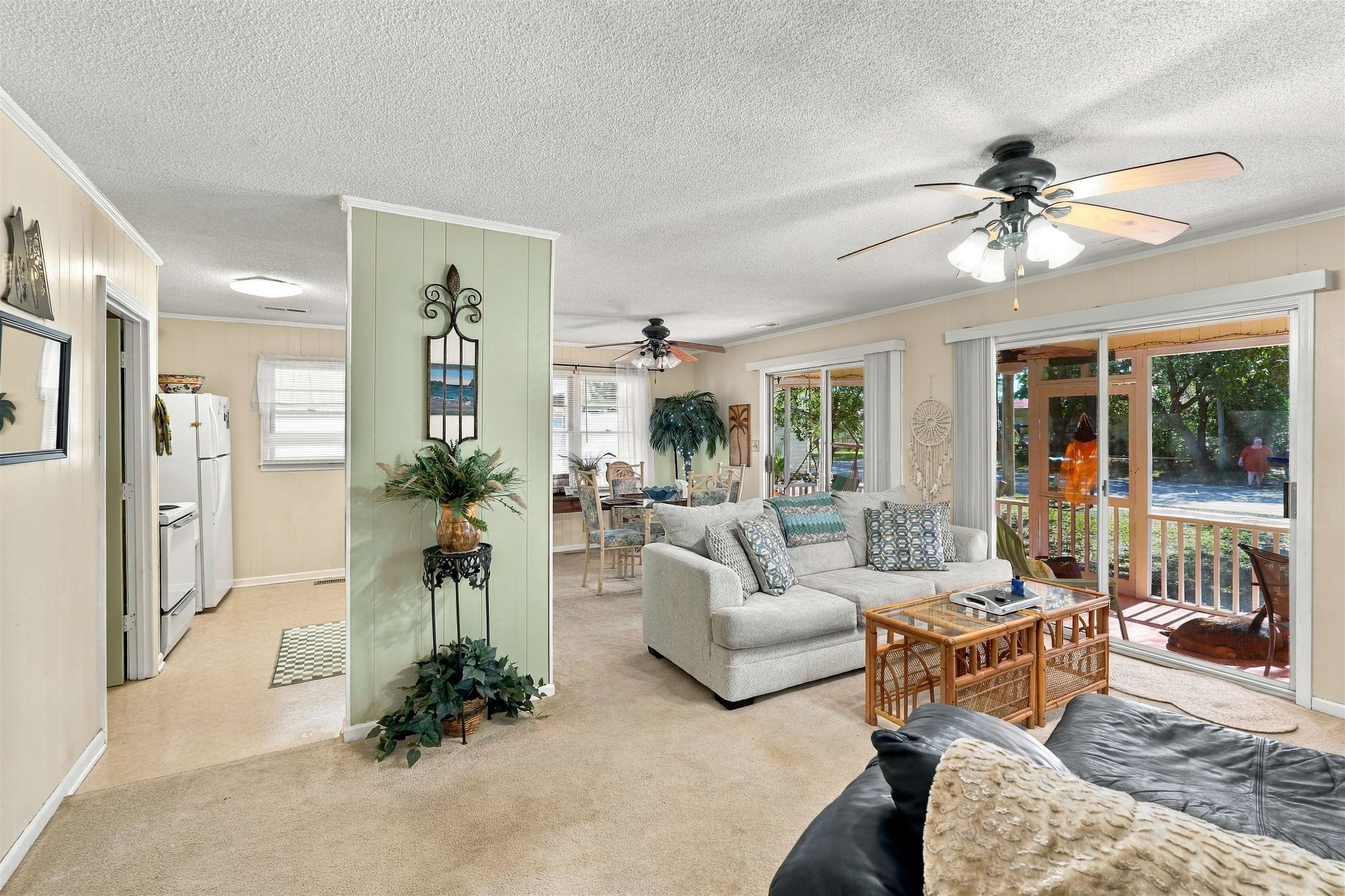 1618 Hillside Dr. S