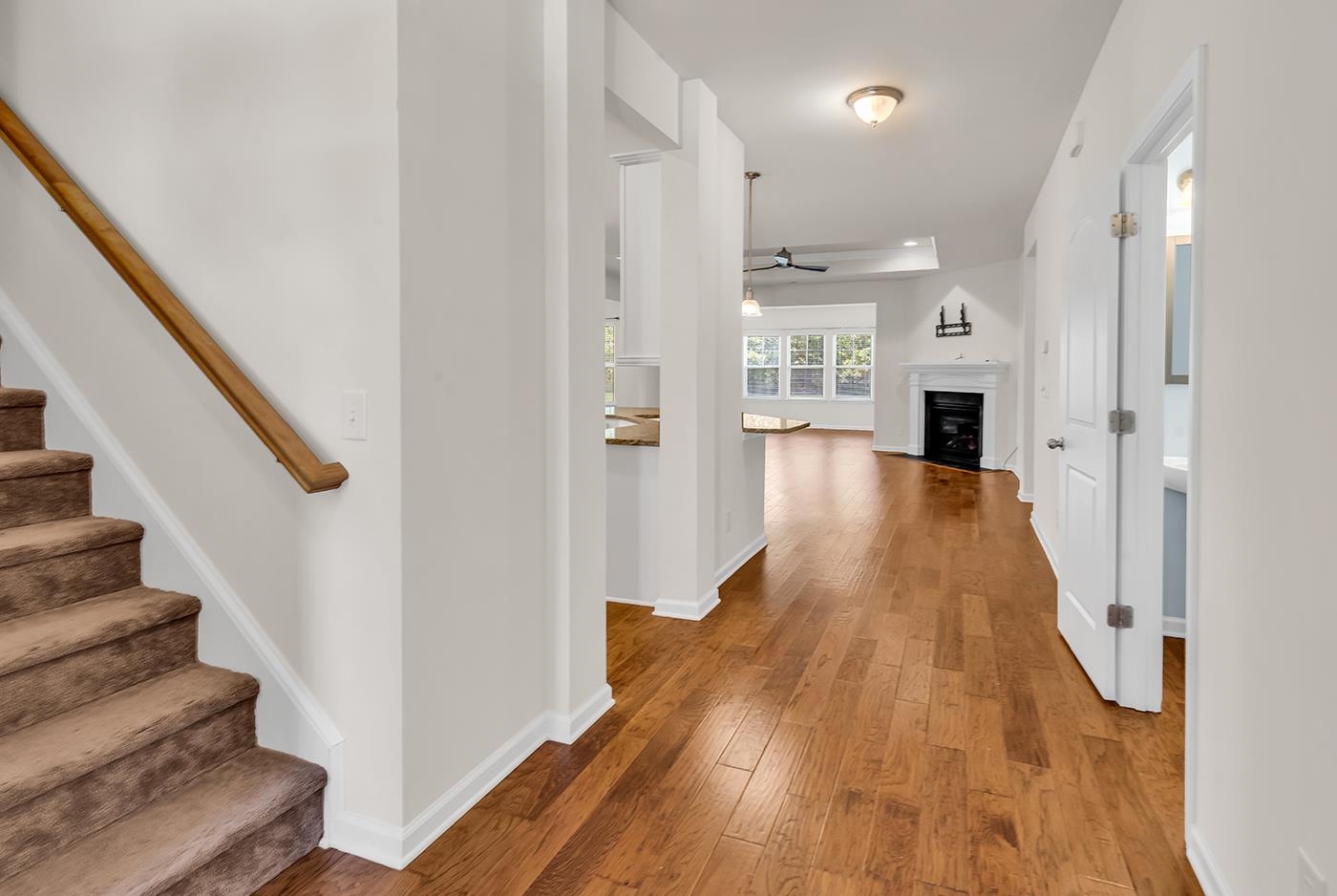 380 Palm Lakes Blvd.