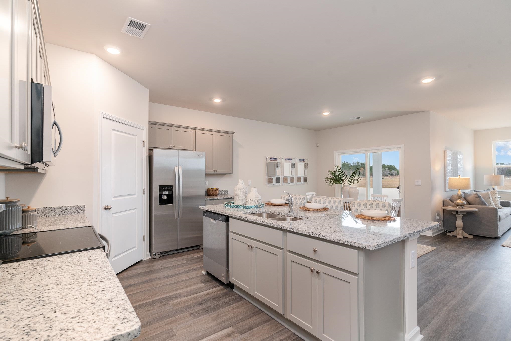 814 Farmers Passage Loop