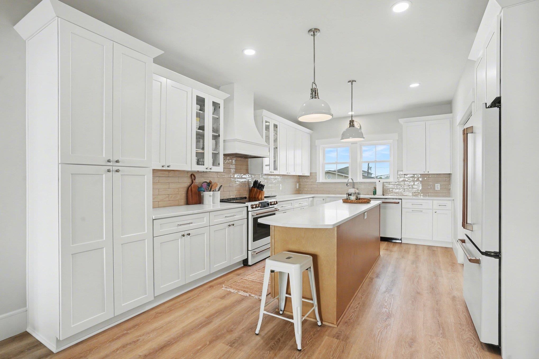 721 S Waccamaw Dr.