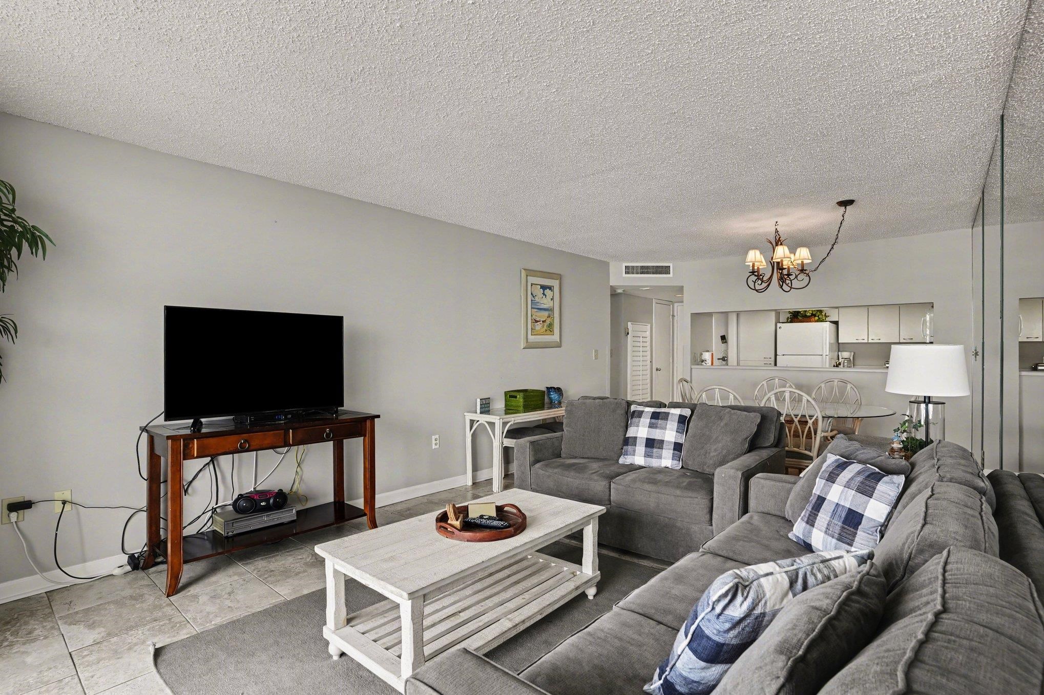 9820 Queensway Blvd. 1103