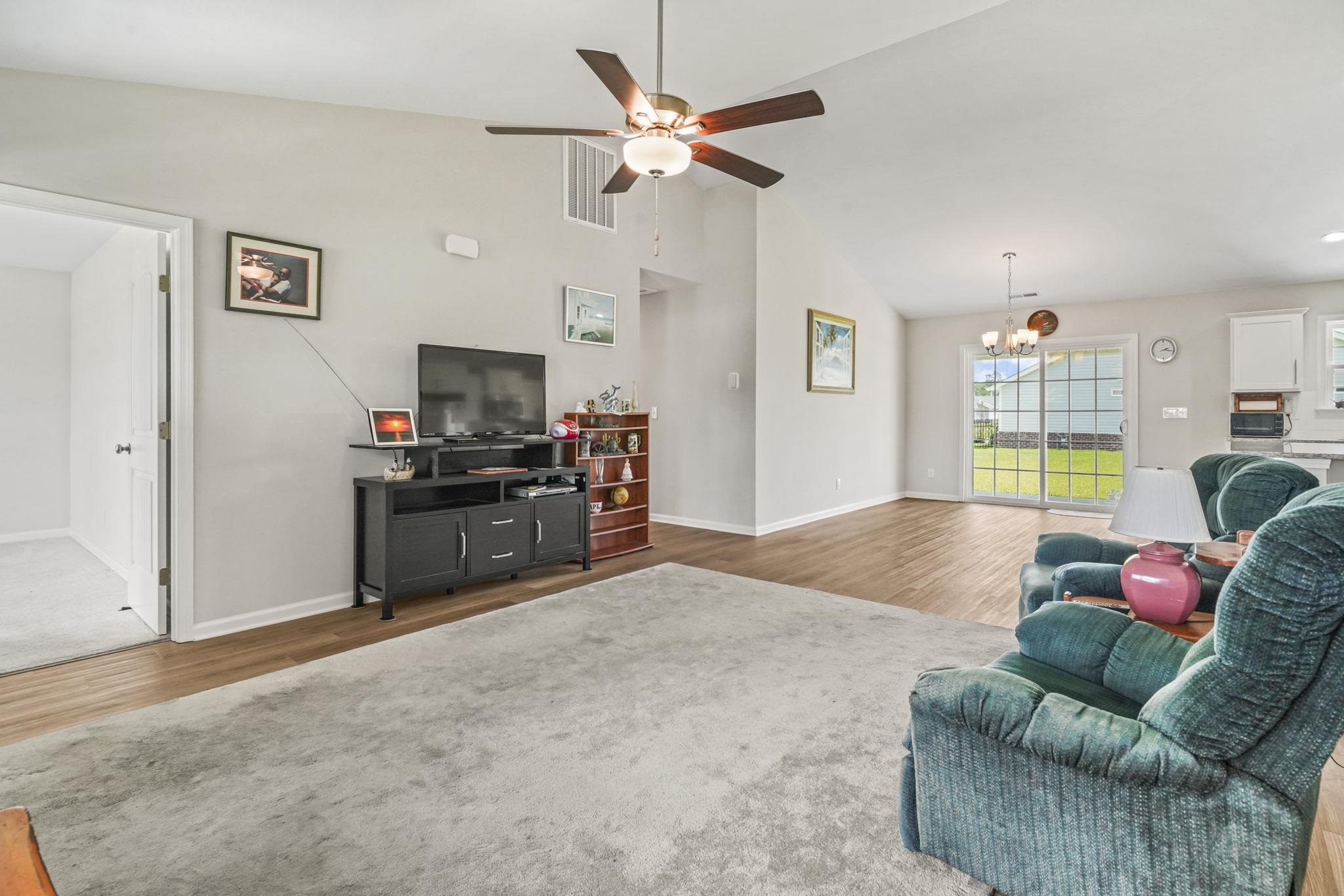 602 Lightwood Dr.