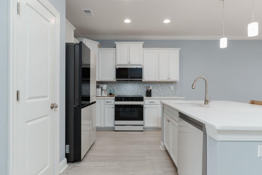 2406 Kings Bay Dr. 2406