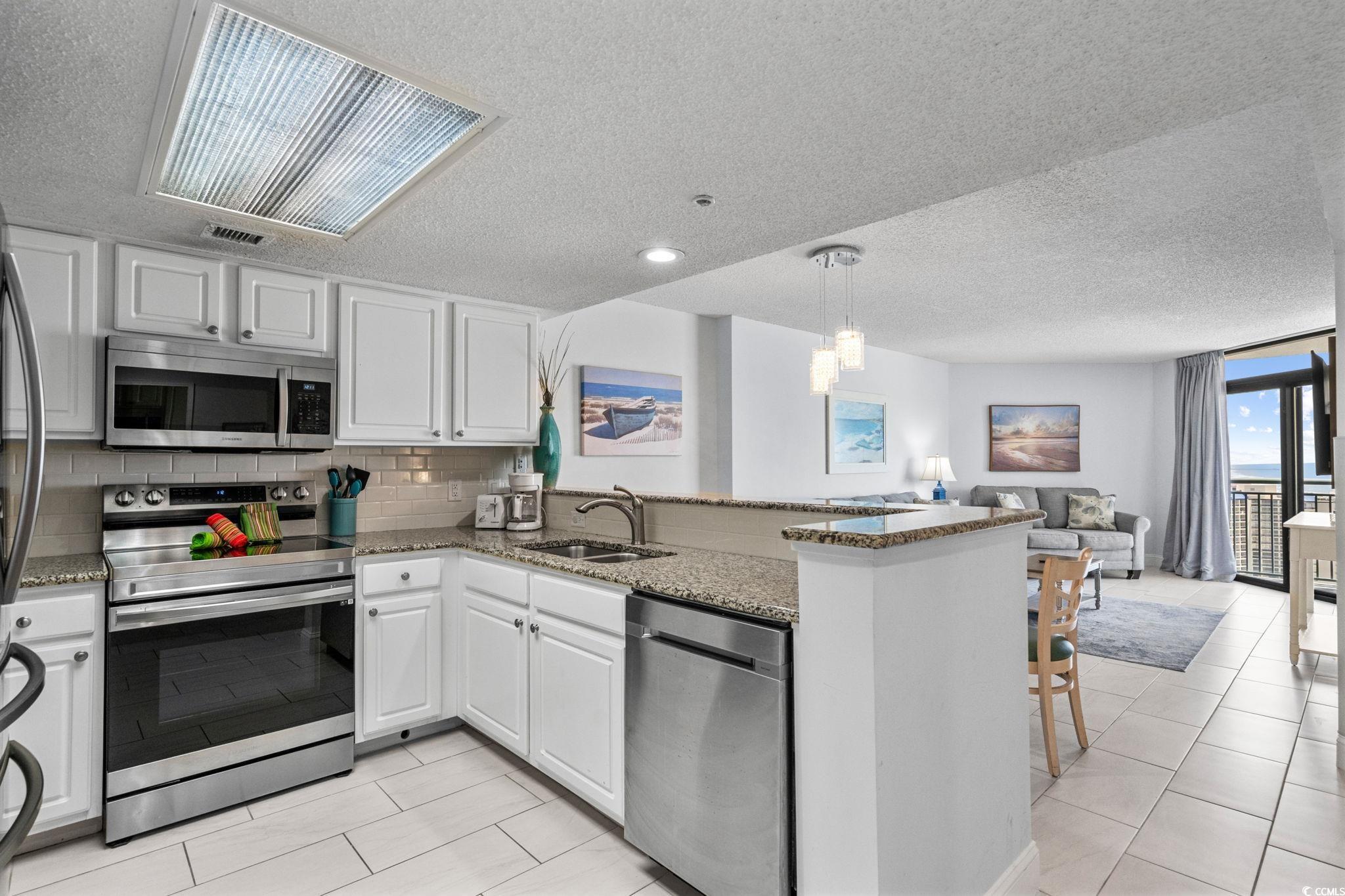 205 74th Ave. N 1809