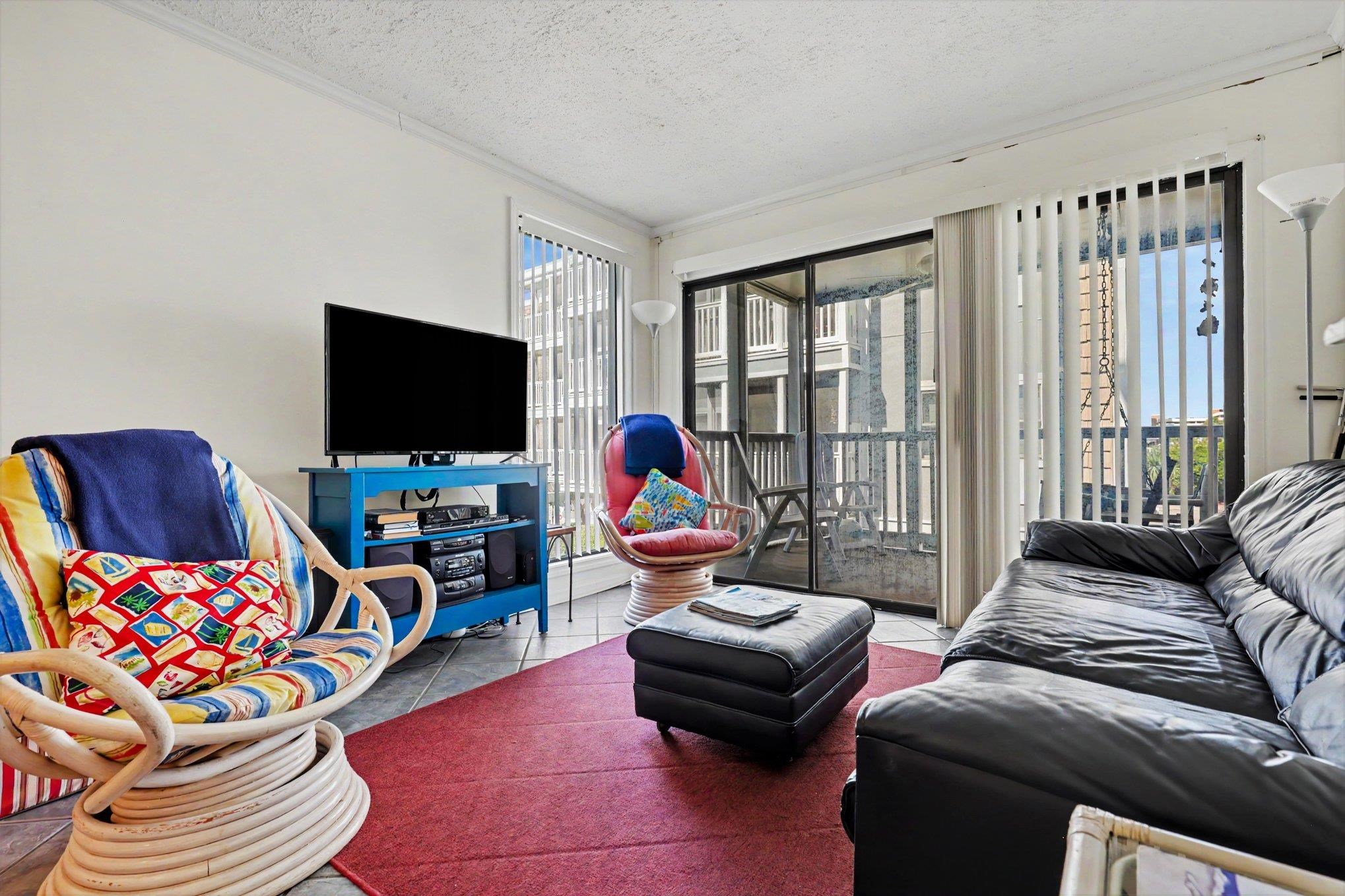 2405 Ocean Blvd. S 107