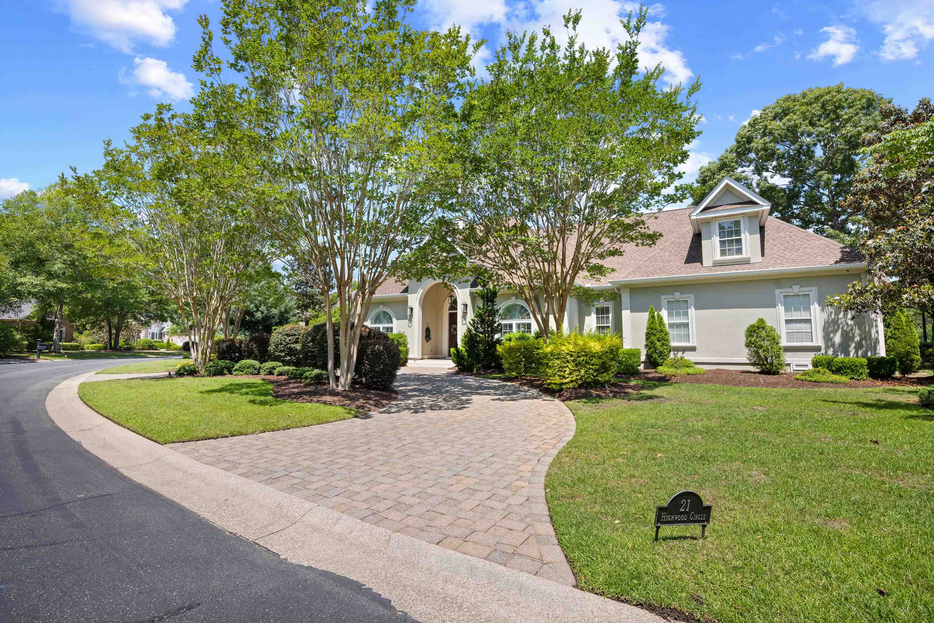 21 Highwood Circle