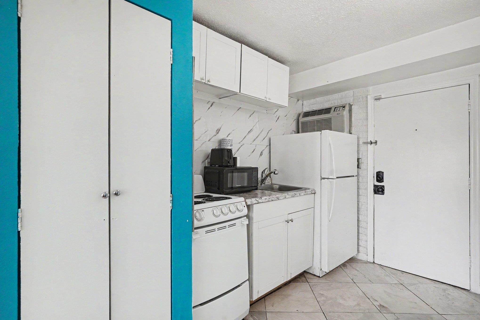 1600 S Ocean Blvd. 314