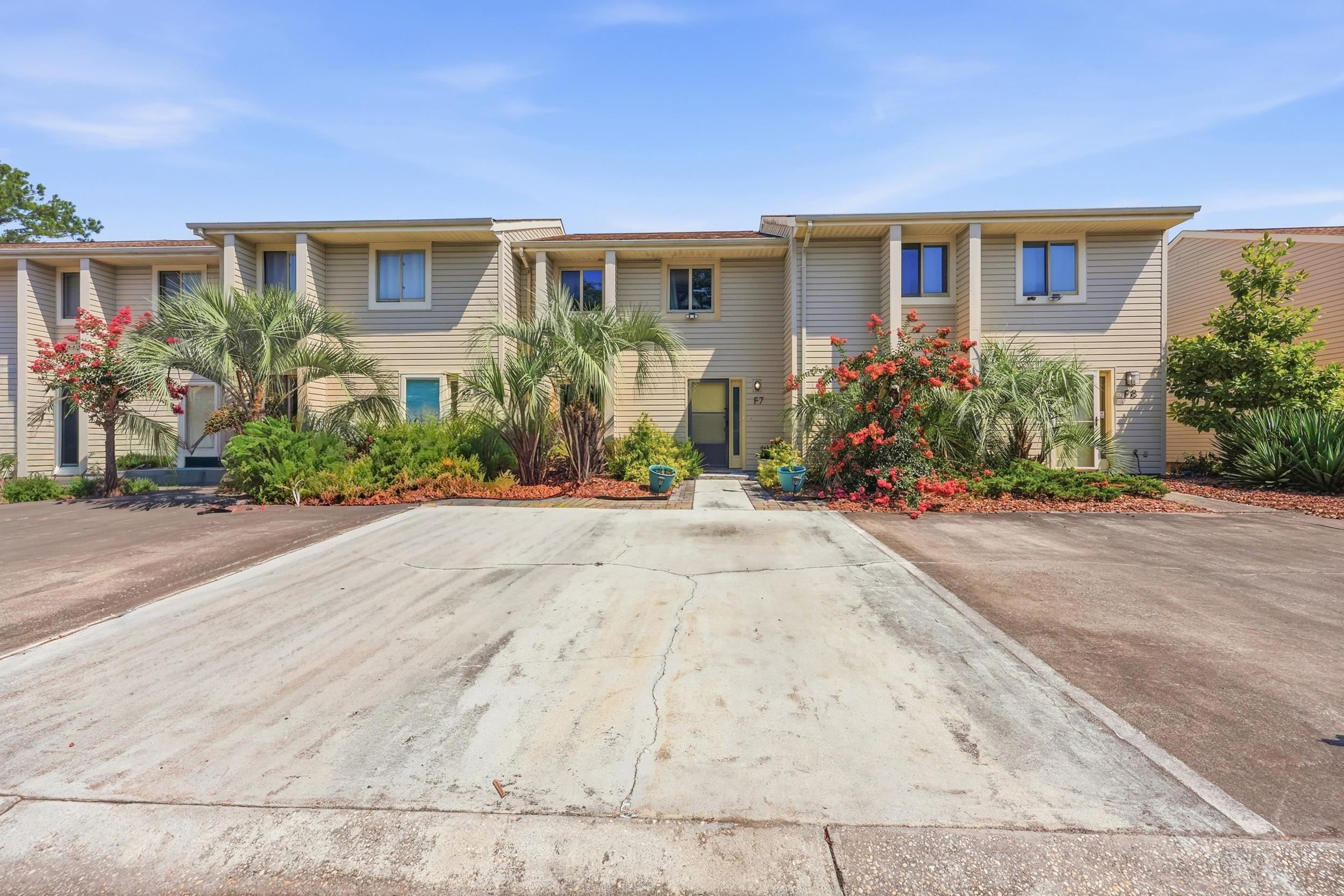951 Plantation Dr. F7