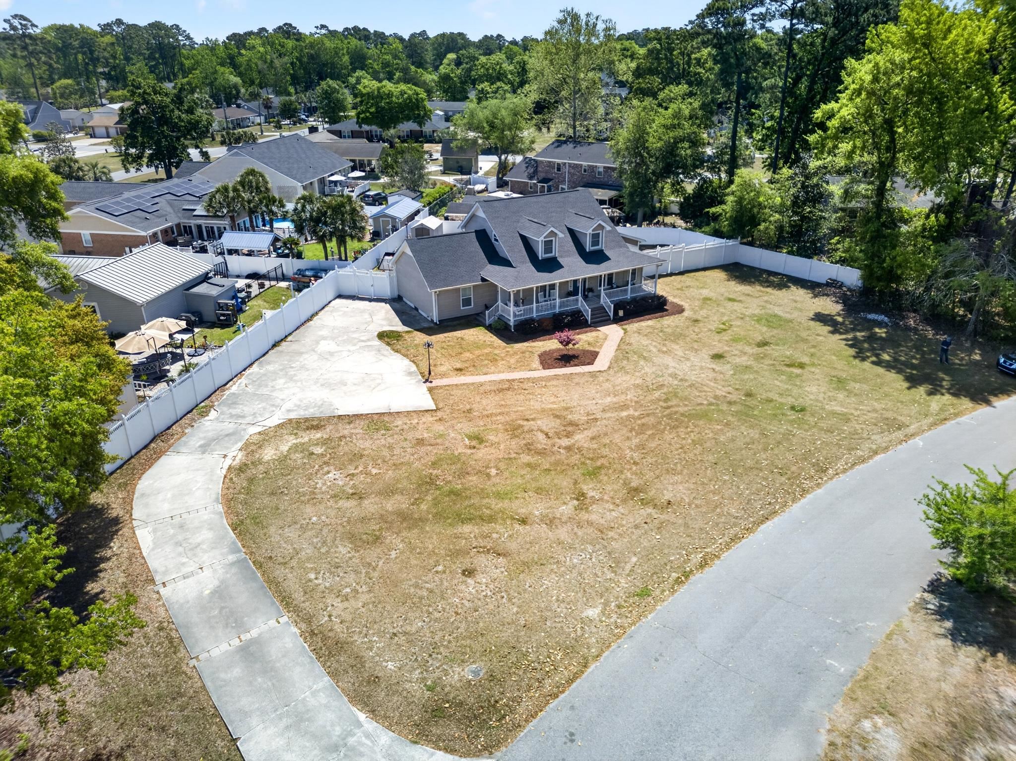 1602 Royal Oak Circle