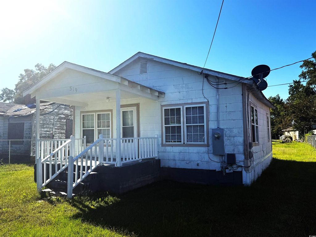 Photo of 319 Scott St, Lake City, SC 29560 (MLS # 2525536)